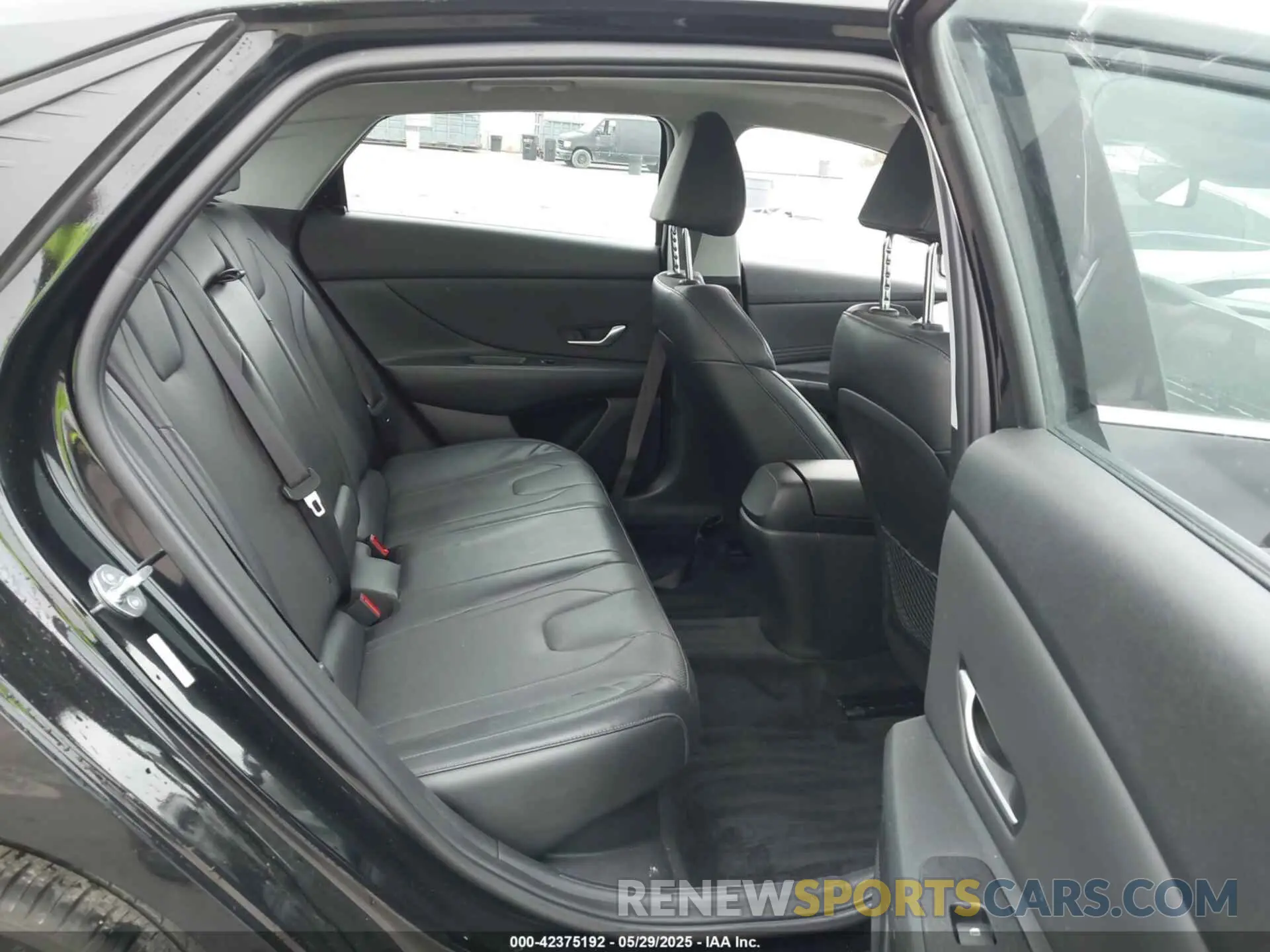 8 Photograph of a damaged car KMHLN4AJXPU064204 HYUNDAI ELANTRA HYBRID 2023