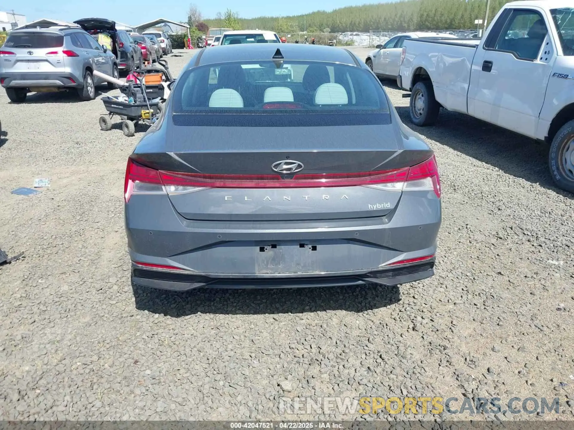 17 Photograph of a damaged car KMHLN4AJXPU078717 HYUNDAI ELANTRA HYBRID 2023