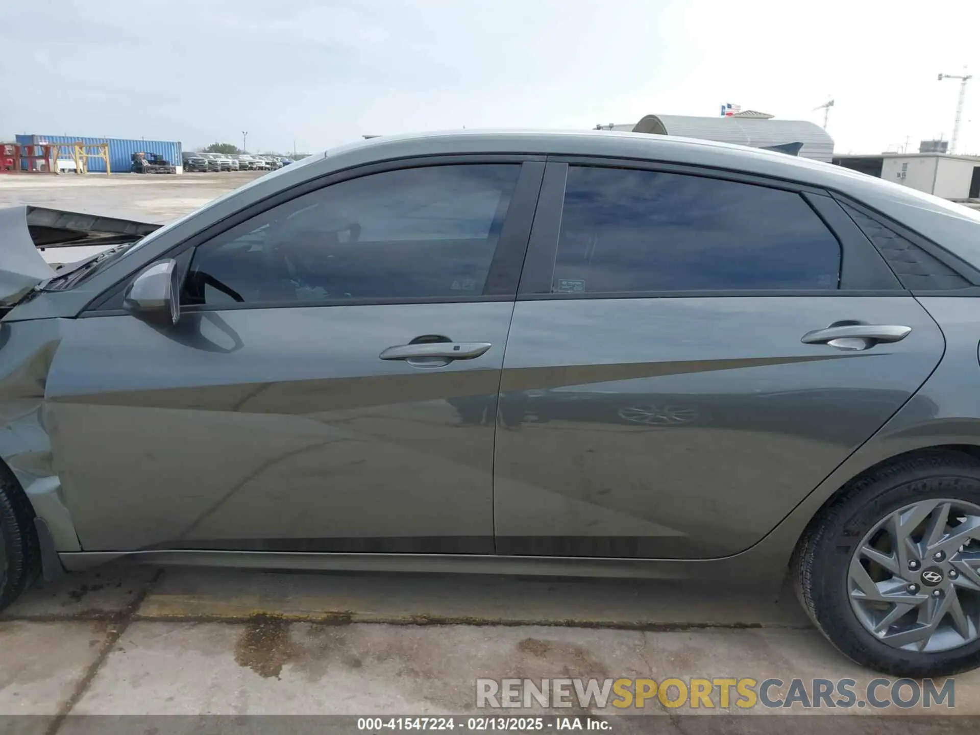 15 Photograph of a damaged car KMHLM4DJ2RU094783 HYUNDAI ELANTRA HYBRID 2024
