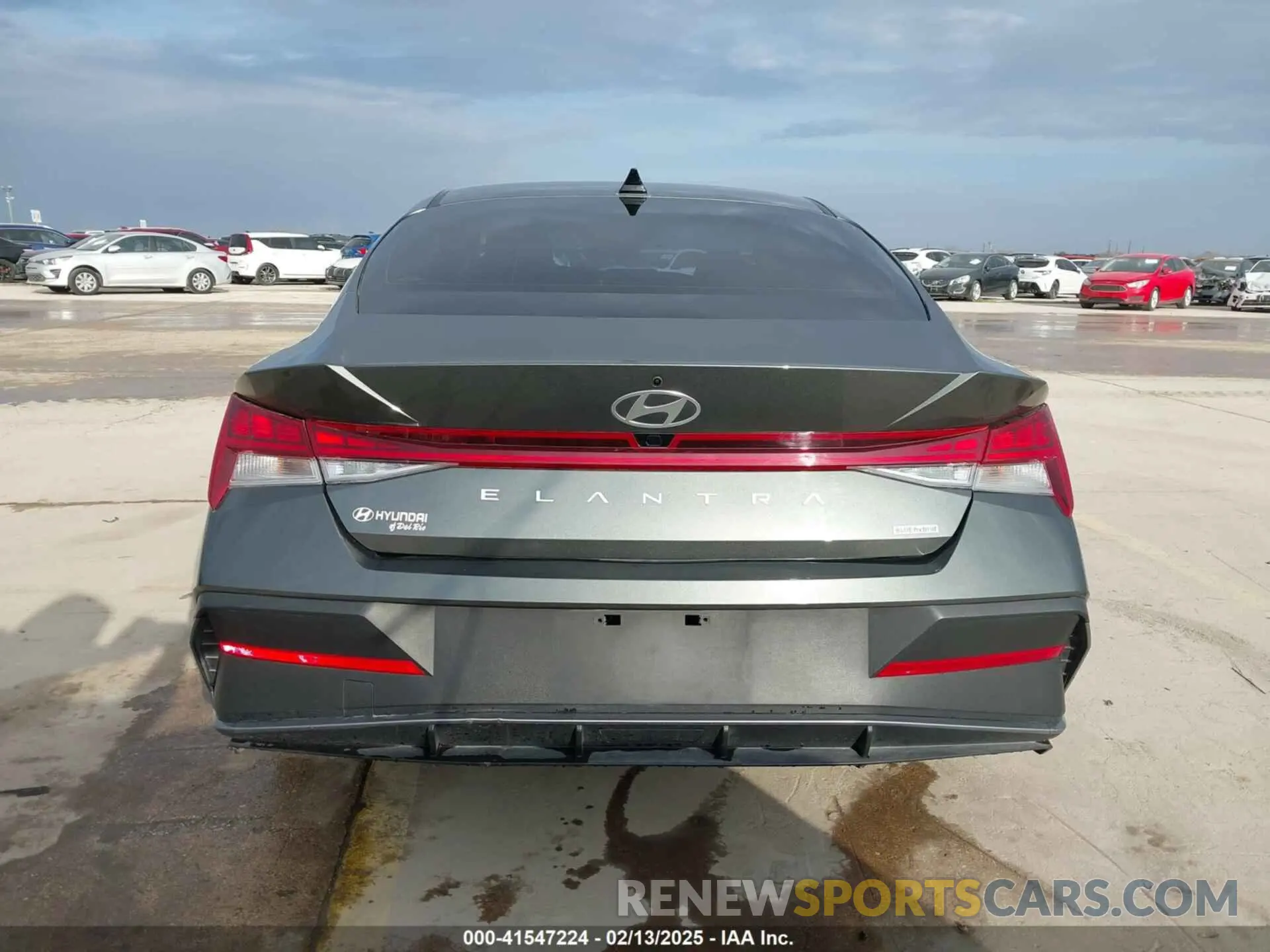 17 Photograph of a damaged car KMHLM4DJ2RU094783 HYUNDAI ELANTRA HYBRID 2024