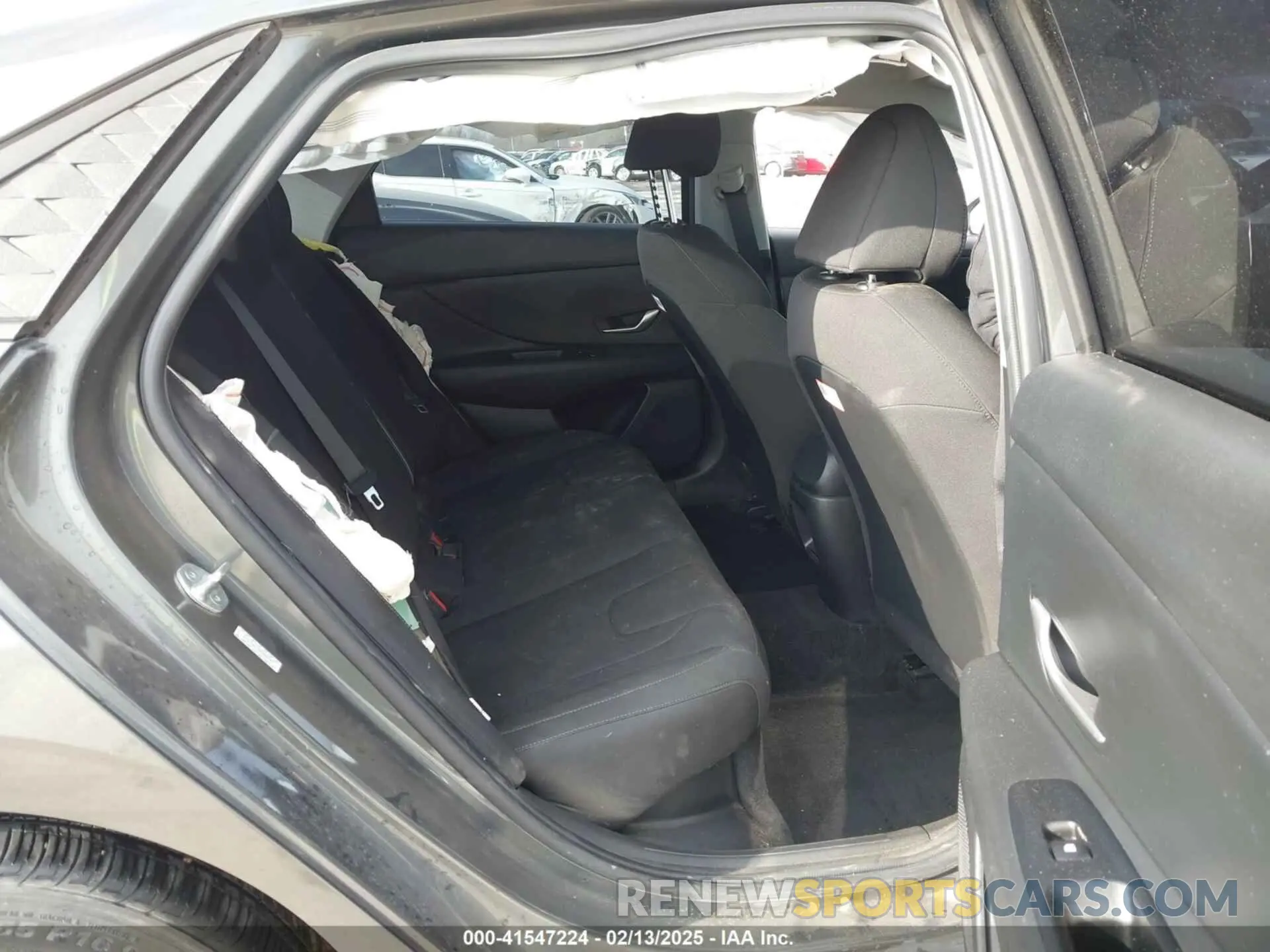 8 Photograph of a damaged car KMHLM4DJ2RU094783 HYUNDAI ELANTRA HYBRID 2024