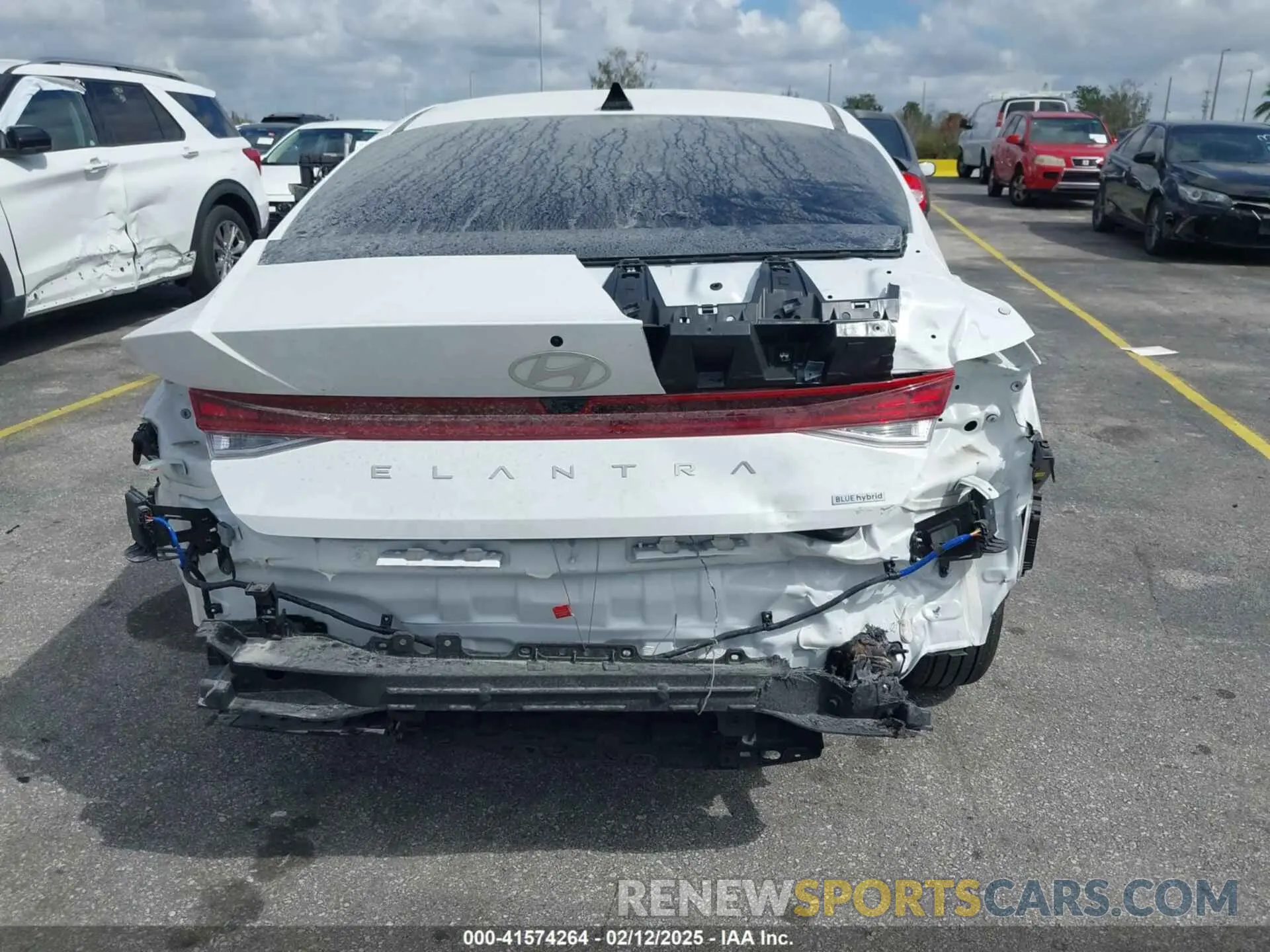 6 Photograph of a damaged car KMHLM4DJ4RU118310 HYUNDAI ELANTRA HYBRID 2024
