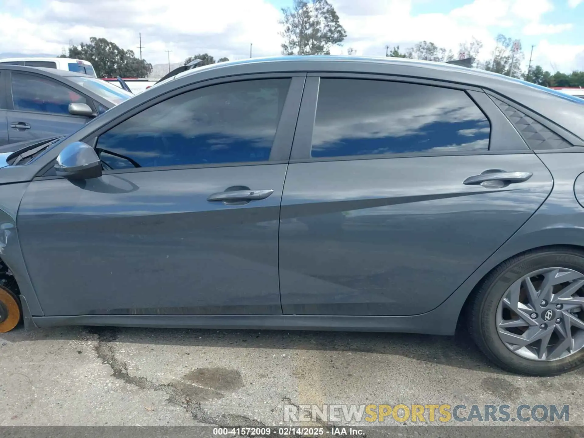 15 Photograph of a damaged car KMHLM4DJXRU093428 HYUNDAI ELANTRA HYBRID 2024