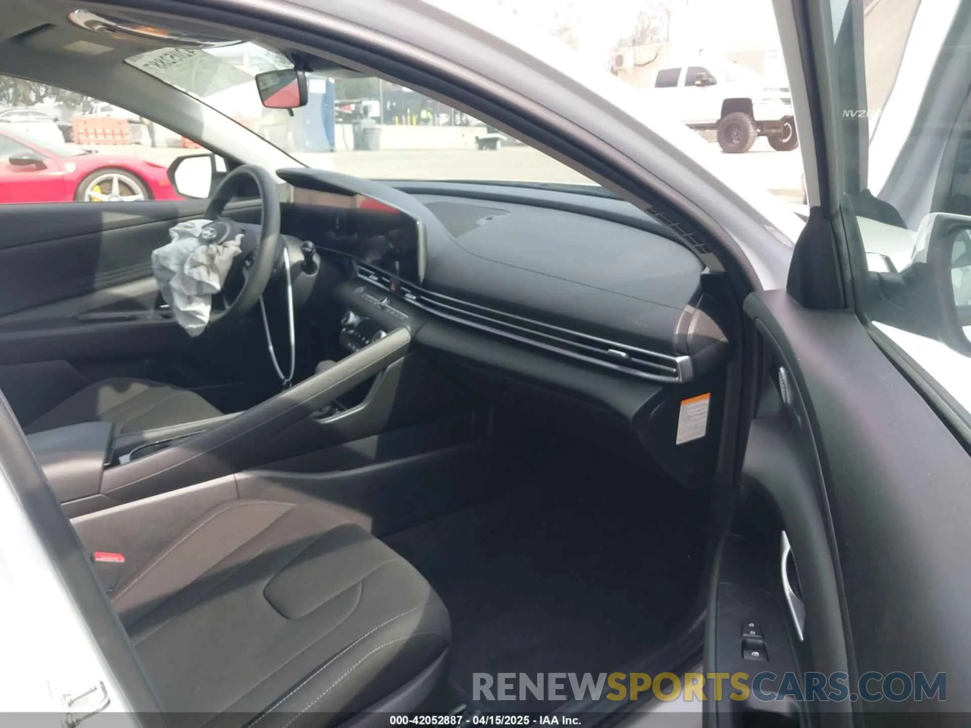 5 Photograph of a damaged car KMHLM4DJXRU097897 HYUNDAI ELANTRA HYBRID 2024