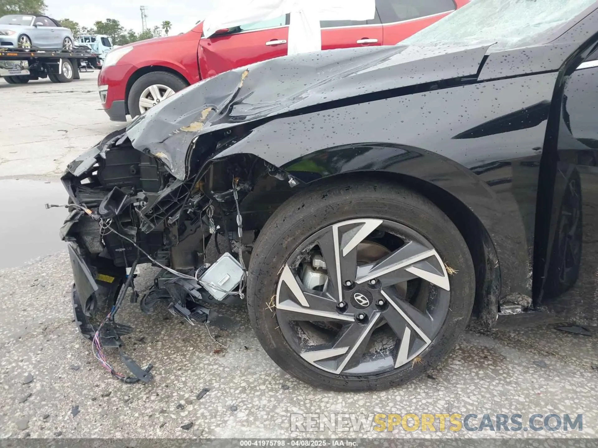 17 Photograph of a damaged car KMHLN4DJ1RU101557 HYUNDAI ELANTRA HYBRID 2024