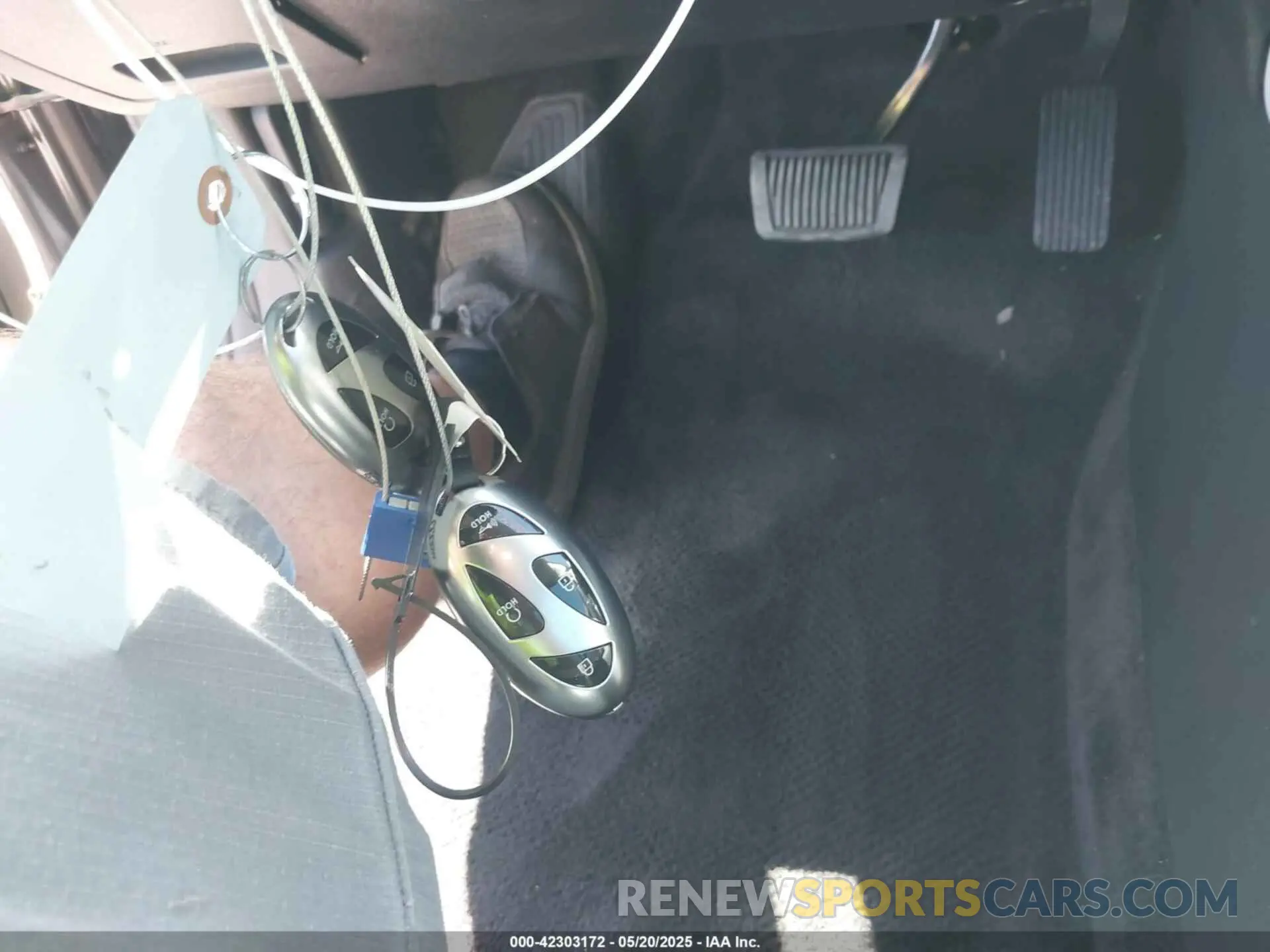 11 Photograph of a damaged car KMHLN4DJ2RU103415 HYUNDAI ELANTRA HYBRID 2024