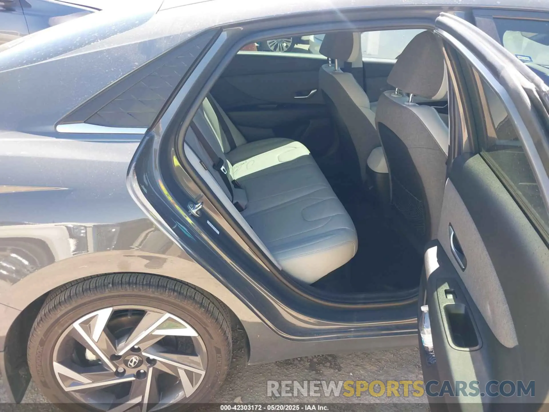 8 Photograph of a damaged car KMHLN4DJ2RU103415 HYUNDAI ELANTRA HYBRID 2024