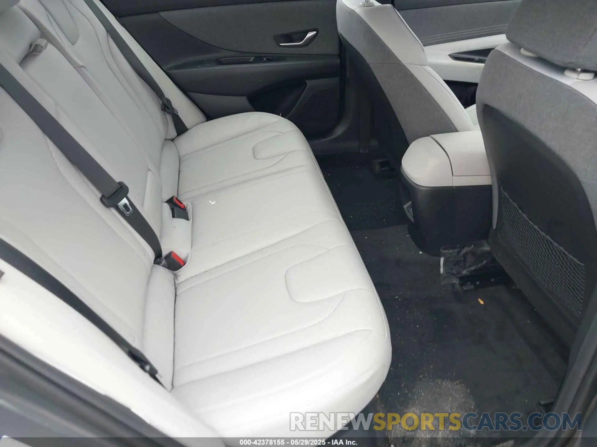 8 Photograph of a damaged car KMHLN4DJ2RU110848 HYUNDAI ELANTRA HYBRID 2024