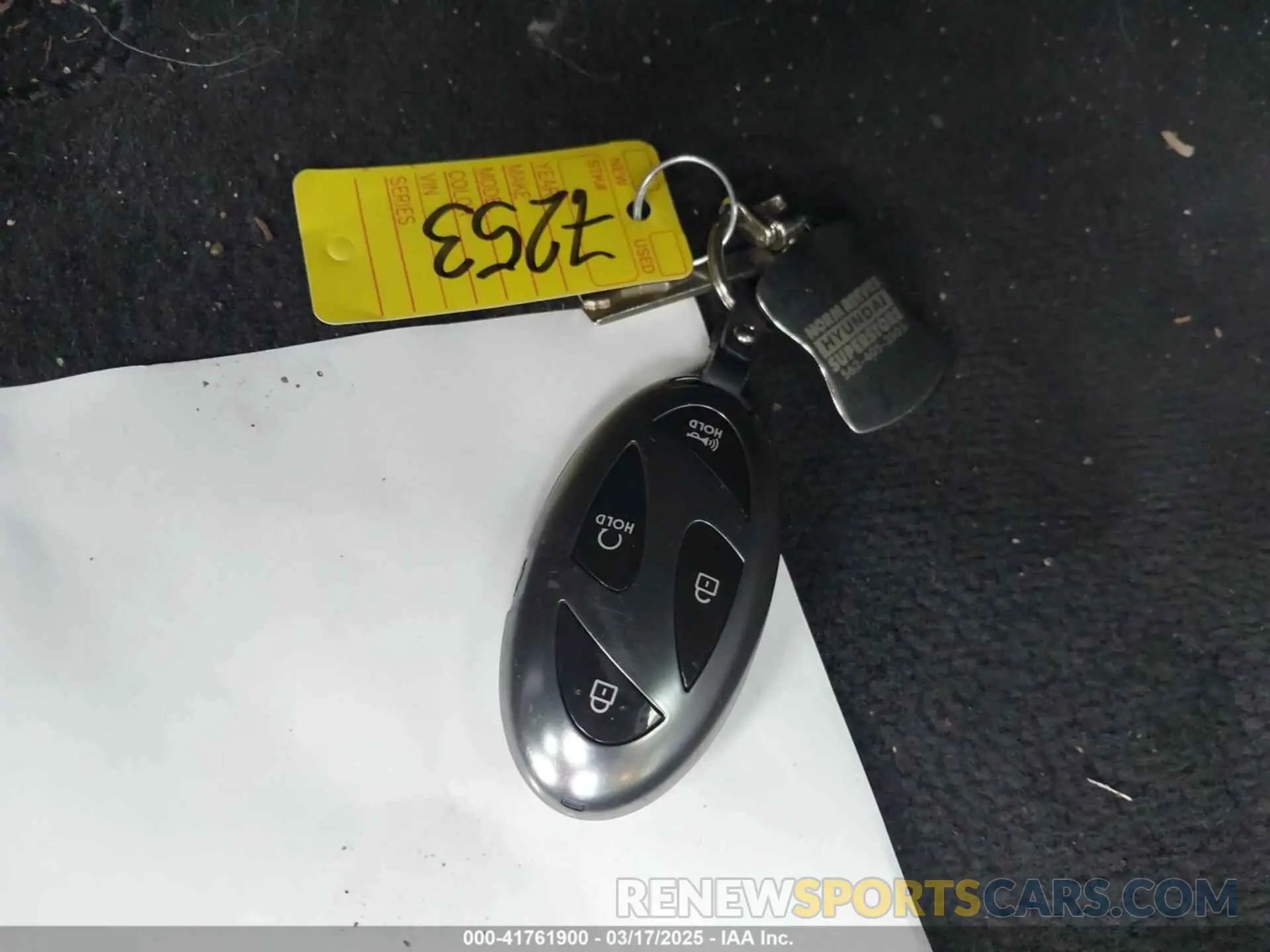 11 Photograph of a damaged car KMHLN4DJ3RU097253 HYUNDAI ELANTRA HYBRID 2024