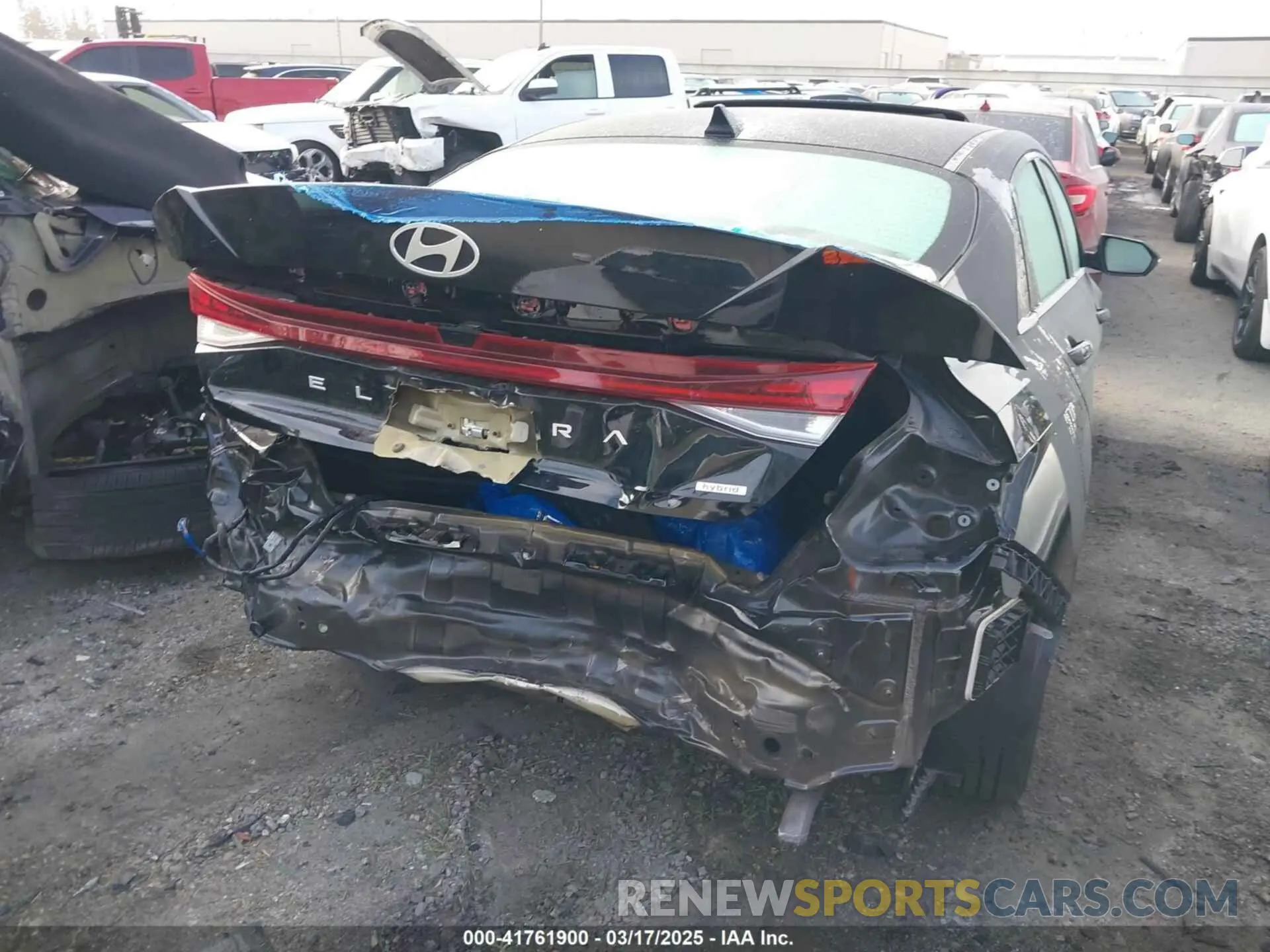 17 Photograph of a damaged car KMHLN4DJ3RU097253 HYUNDAI ELANTRA HYBRID 2024