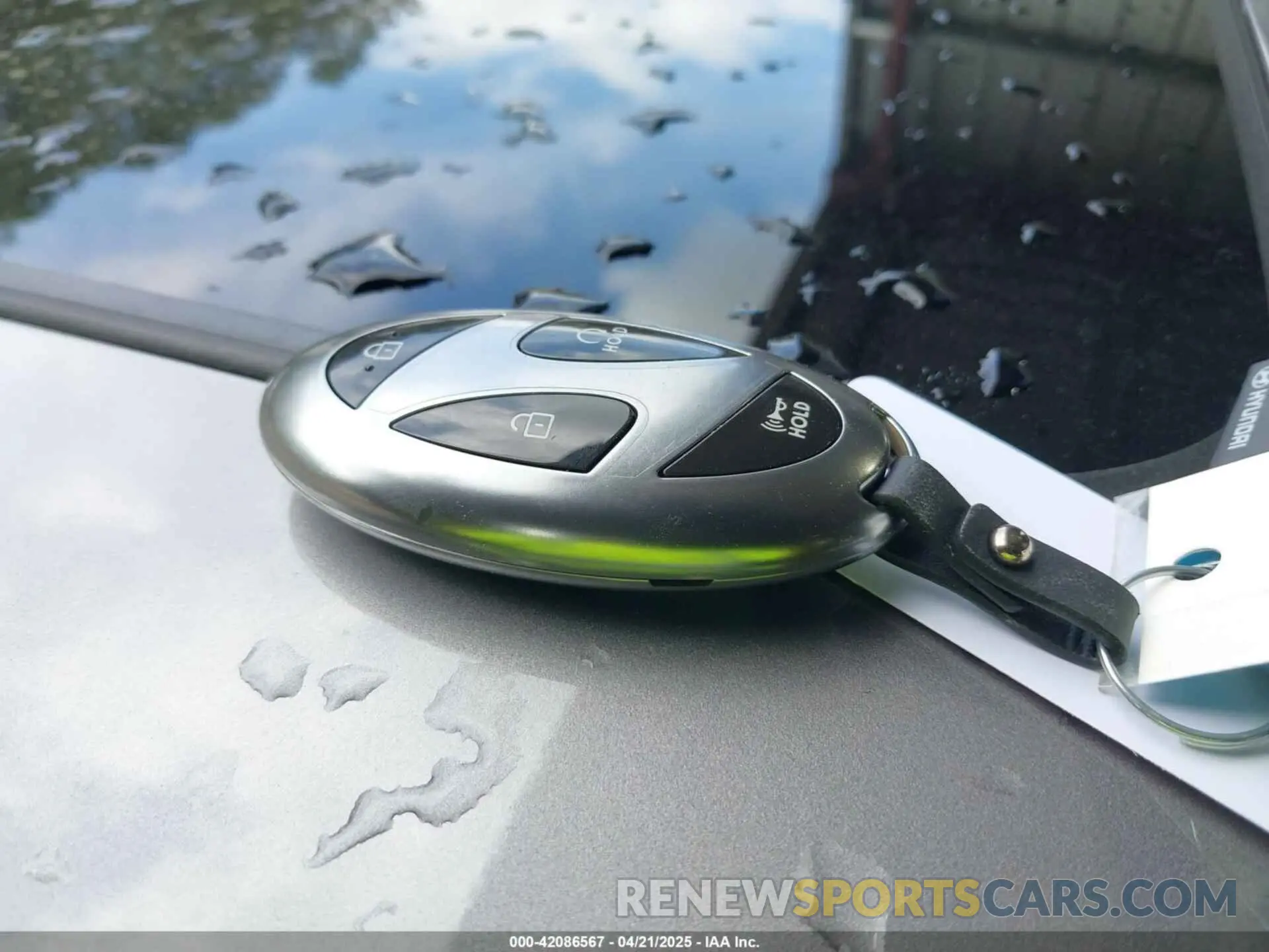 11 Photograph of a damaged car KMHLN4DJ4RU097410 HYUNDAI ELANTRA HYBRID 2024