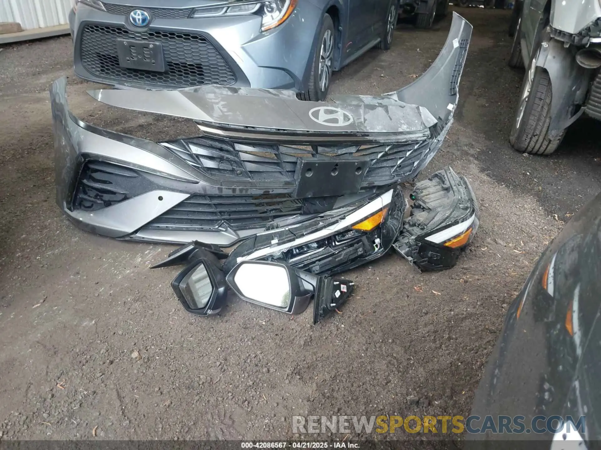 12 Photograph of a damaged car KMHLN4DJ4RU097410 HYUNDAI ELANTRA HYBRID 2024