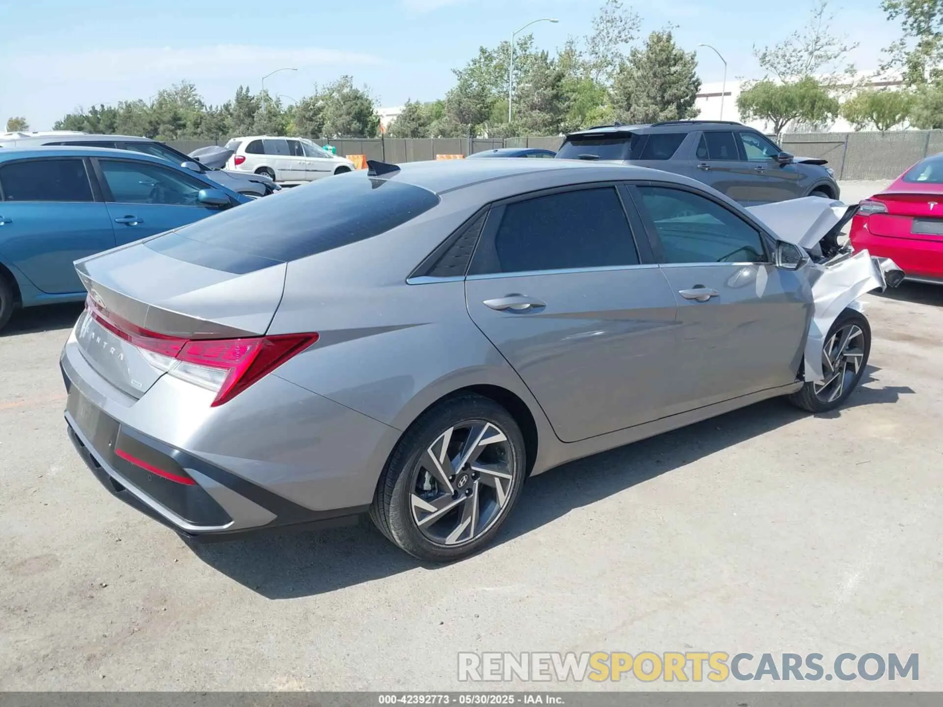 4 Photograph of a damaged car KMHLN4DJ7RU096025 HYUNDAI ELANTRA HYBRID 2024