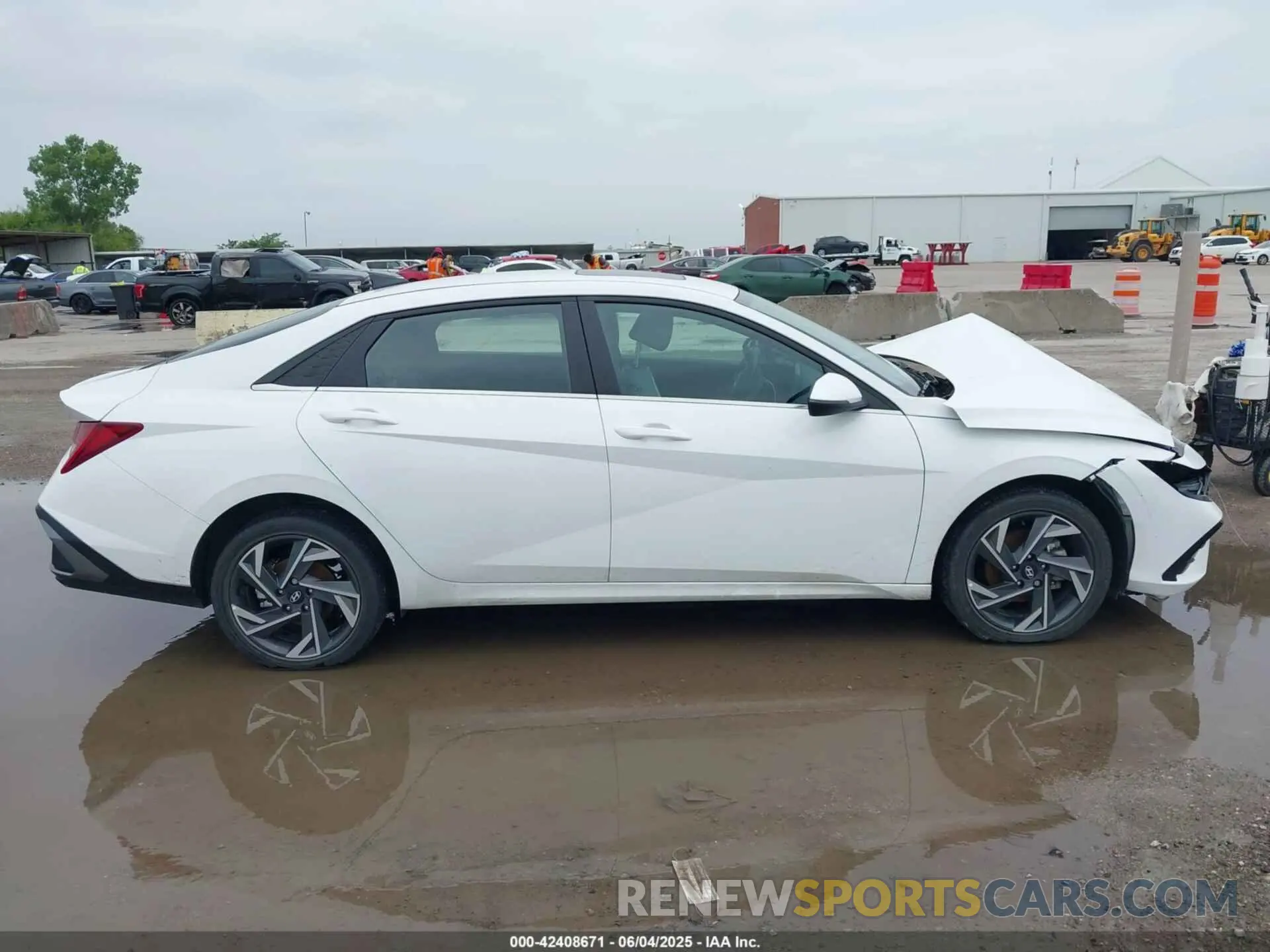 13 Photograph of a damaged car KMHLN4DJ8RU101412 HYUNDAI ELANTRA HYBRID 2024