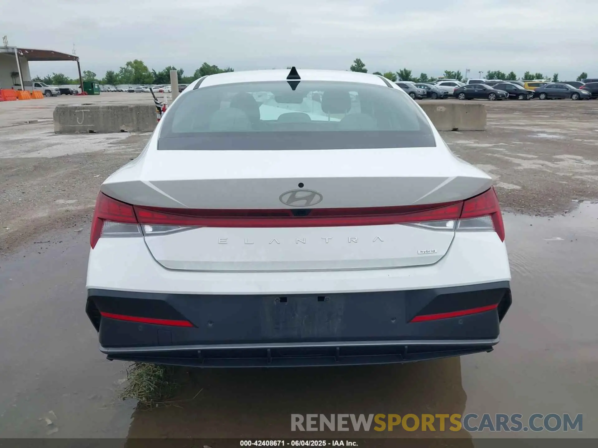 16 Photograph of a damaged car KMHLN4DJ8RU101412 HYUNDAI ELANTRA HYBRID 2024