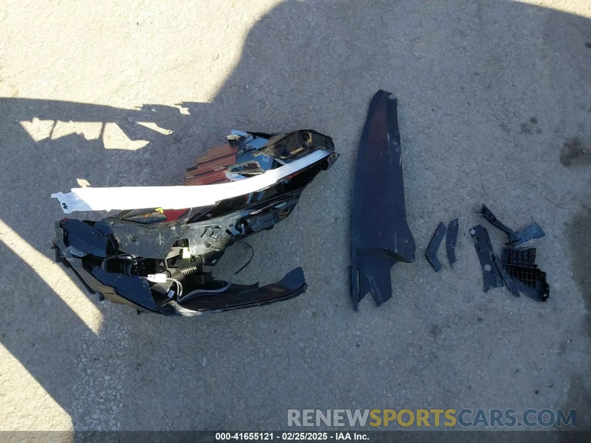 12 Photograph of a damaged car KMHLN4DJ9RU104111 HYUNDAI ELANTRA HYBRID 2024