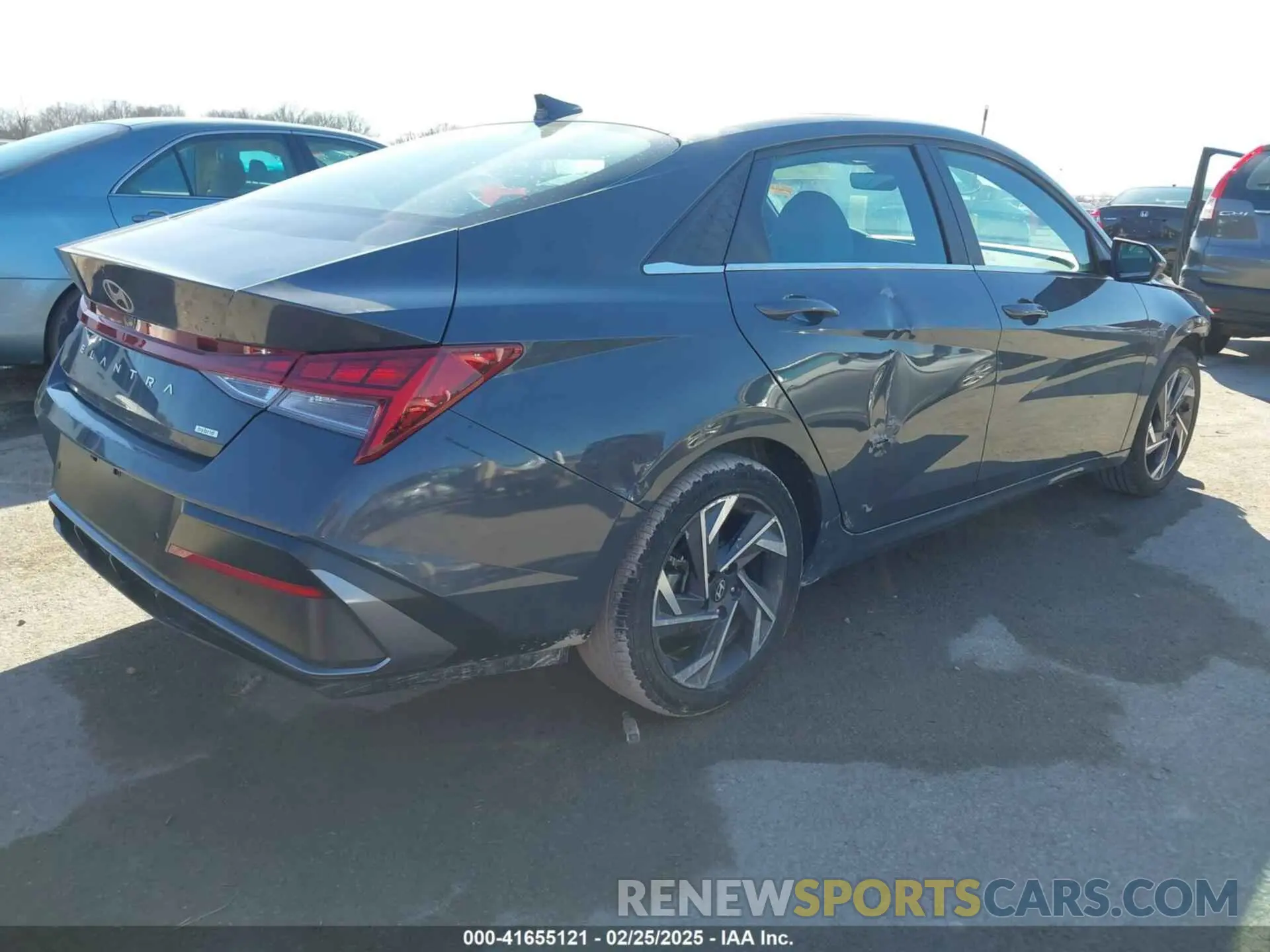 4 Photograph of a damaged car KMHLN4DJ9RU104111 HYUNDAI ELANTRA HYBRID 2024