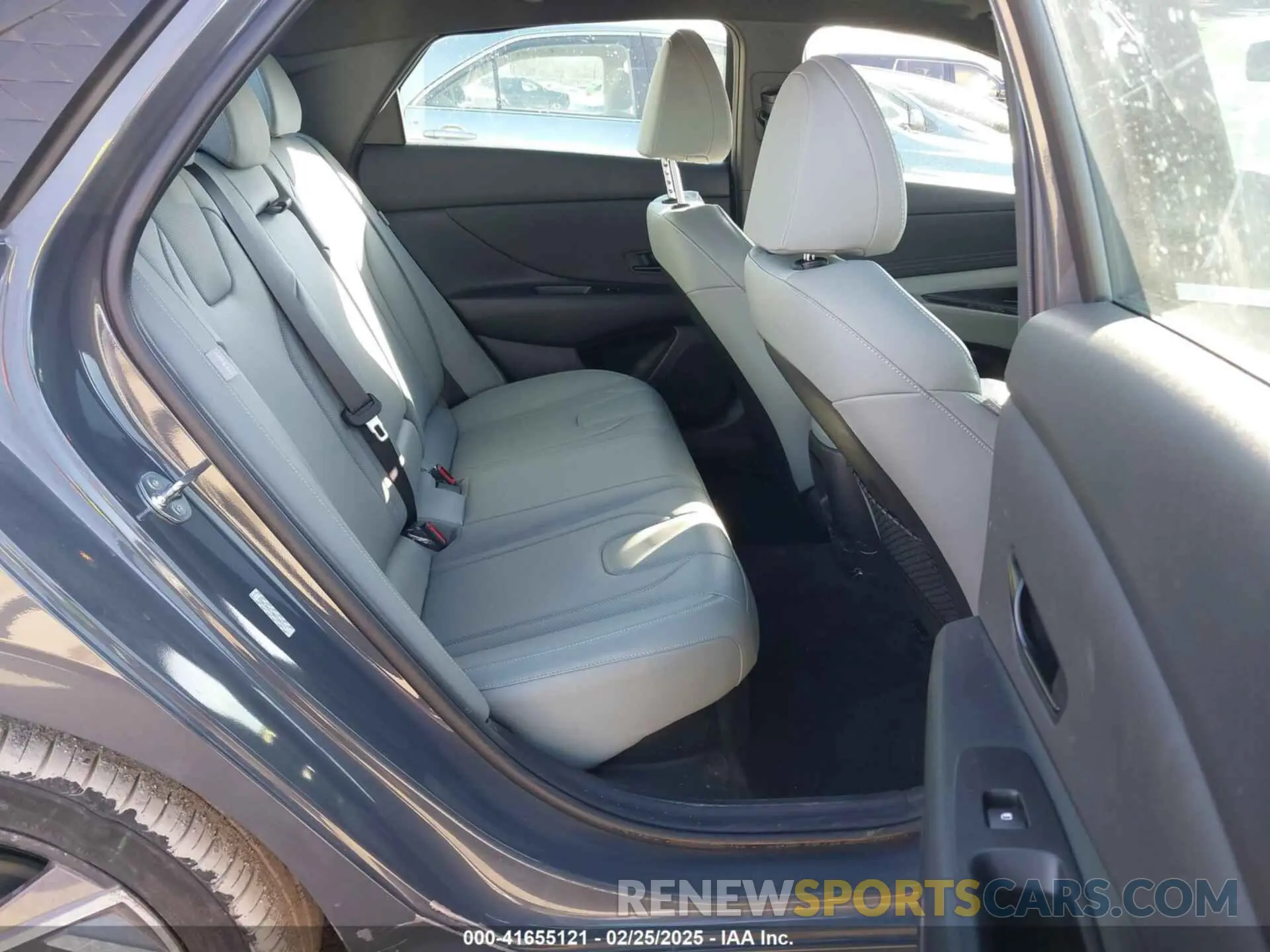 8 Photograph of a damaged car KMHLN4DJ9RU104111 HYUNDAI ELANTRA HYBRID 2024