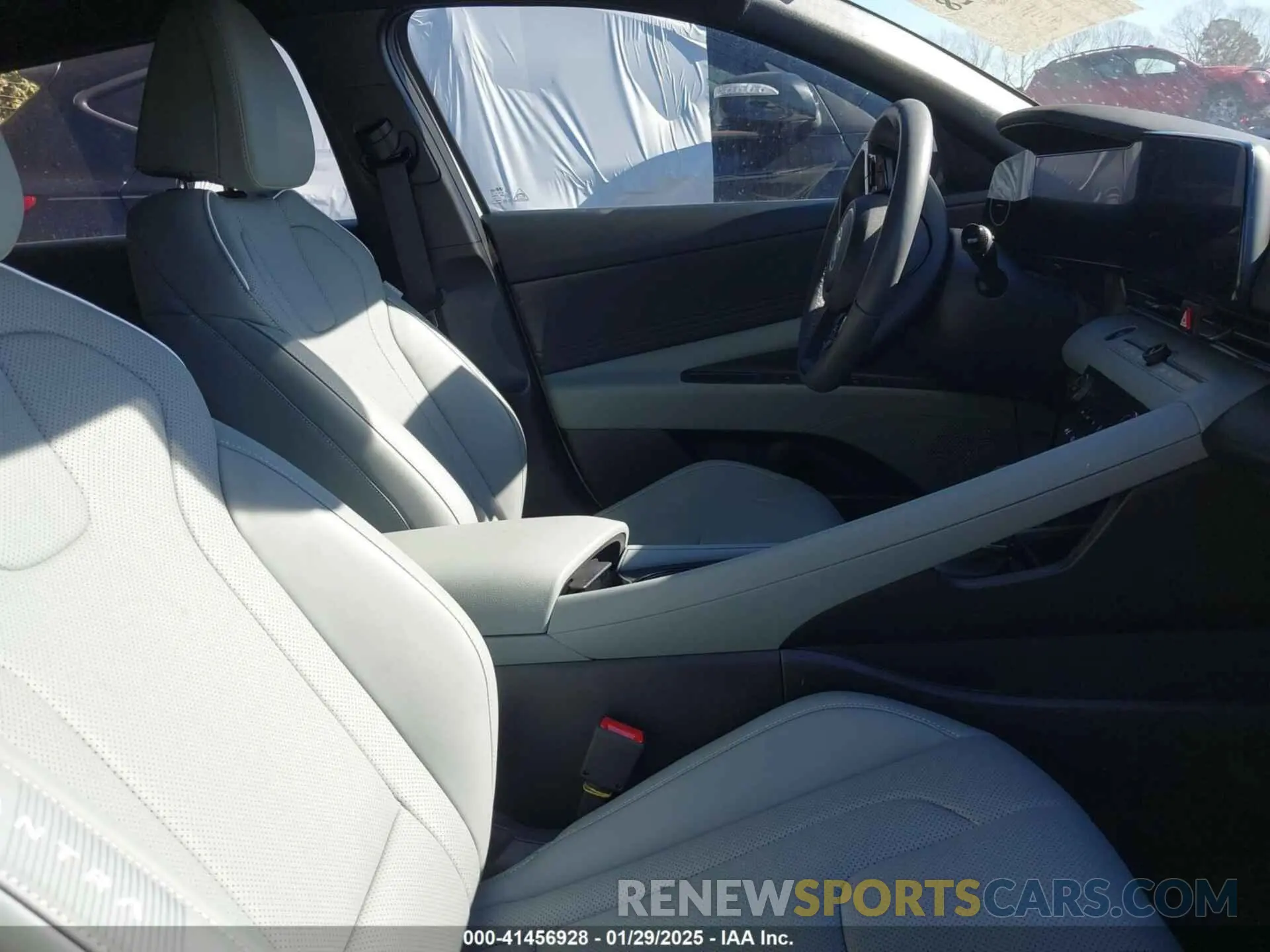 5 Photograph of a damaged car KMHLN4DJXRU118602 HYUNDAI ELANTRA HYBRID 2024