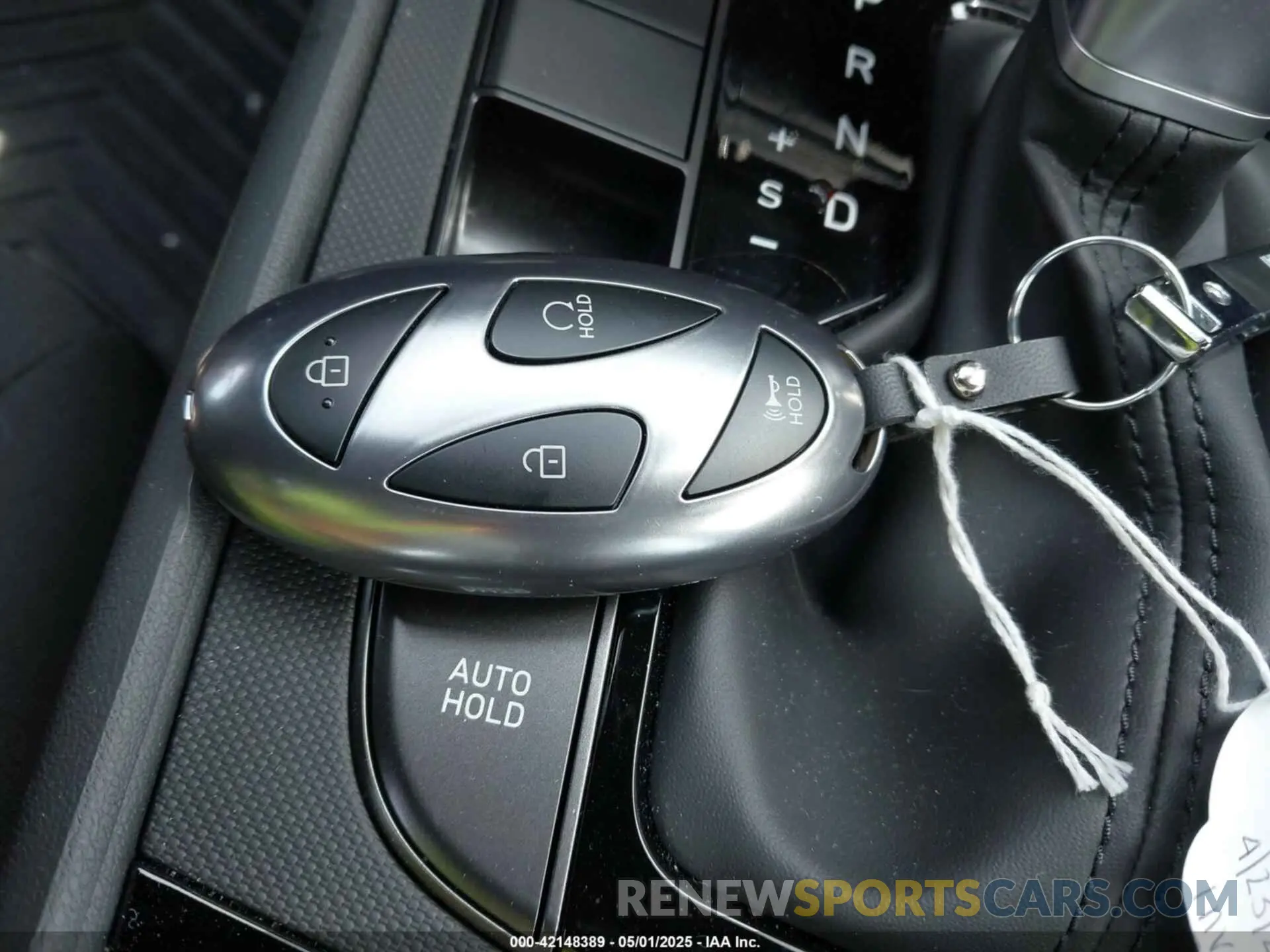 11 Photograph of a damaged car KMHLM4DJ0SU132436 HYUNDAI ELANTRA HYBRID 2025