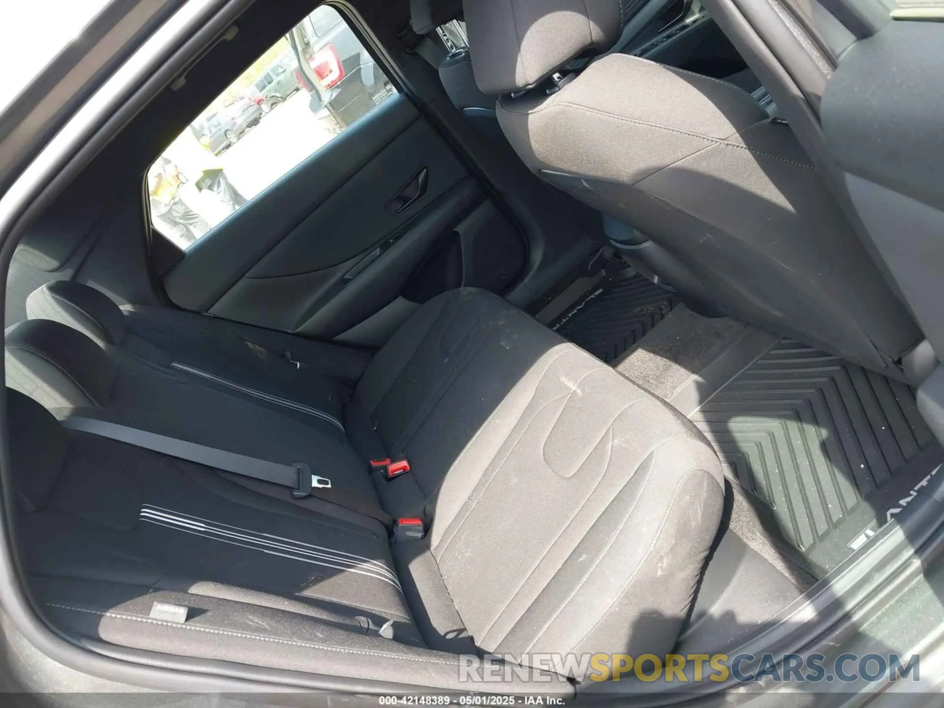 8 Photograph of a damaged car KMHLM4DJ0SU132436 HYUNDAI ELANTRA HYBRID 2025