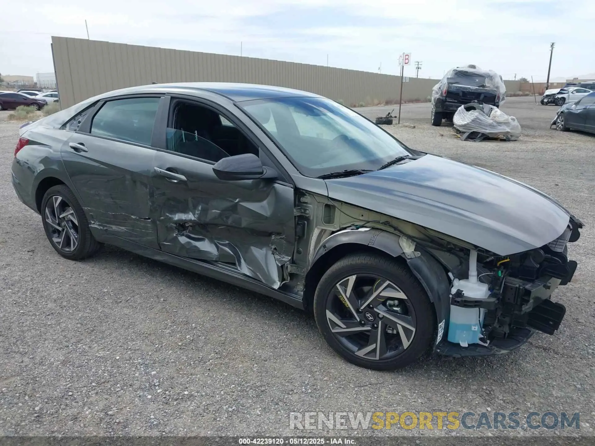 1 Photograph of a damaged car KMHLM4DJ5SU126356 HYUNDAI ELANTRA HYBRID 2025