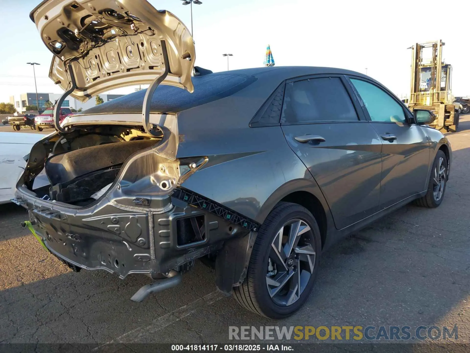 4 Photograph of a damaged car KMHLM4DJ9SU131219 HYUNDAI ELANTRA HYBRID 2025
