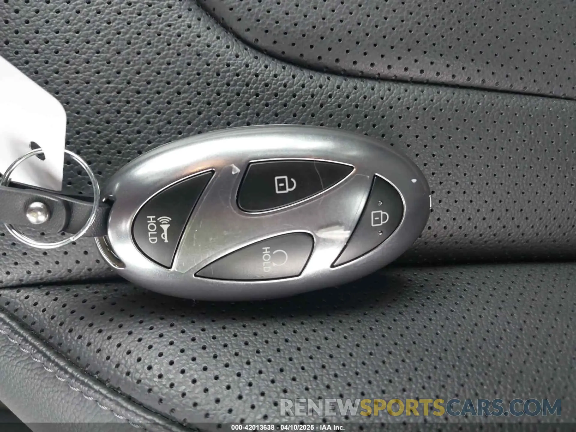 11 Photograph of a damaged car KMHLN4DJ1SU124424 HYUNDAI ELANTRA HYBRID 2025