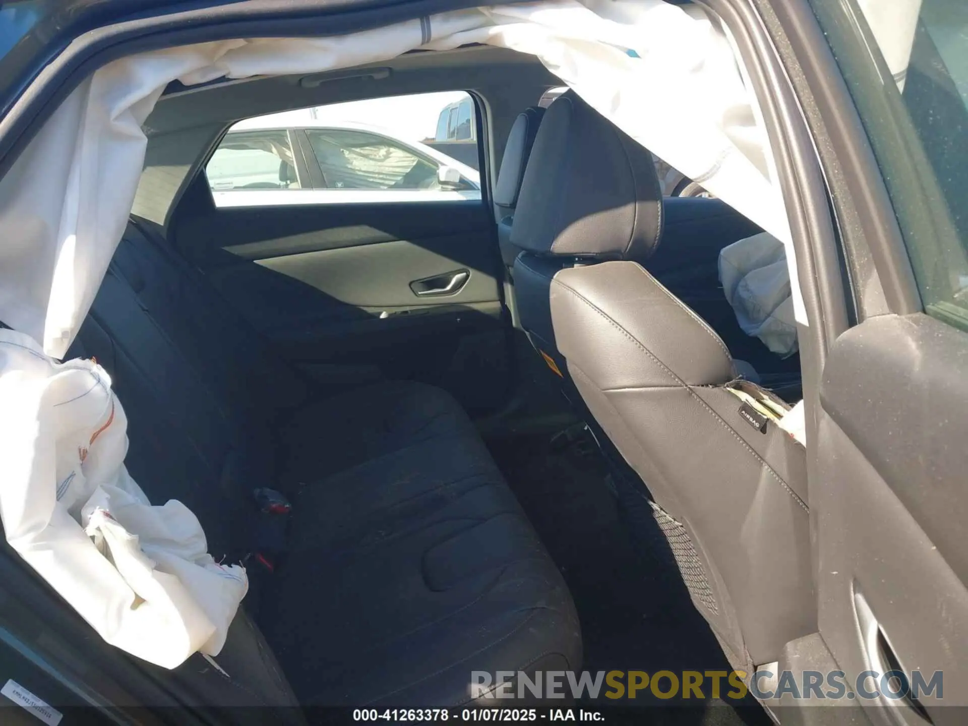 8 Photograph of a damaged car KMHLN4DJ5SU125916 HYUNDAI ELANTRA HYBRID 2025