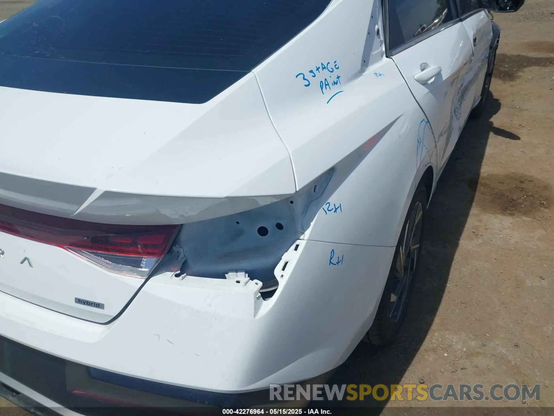 19 Photograph of a damaged car KMHLN4DJ6SU137508 HYUNDAI ELANTRA HYBRID 2025