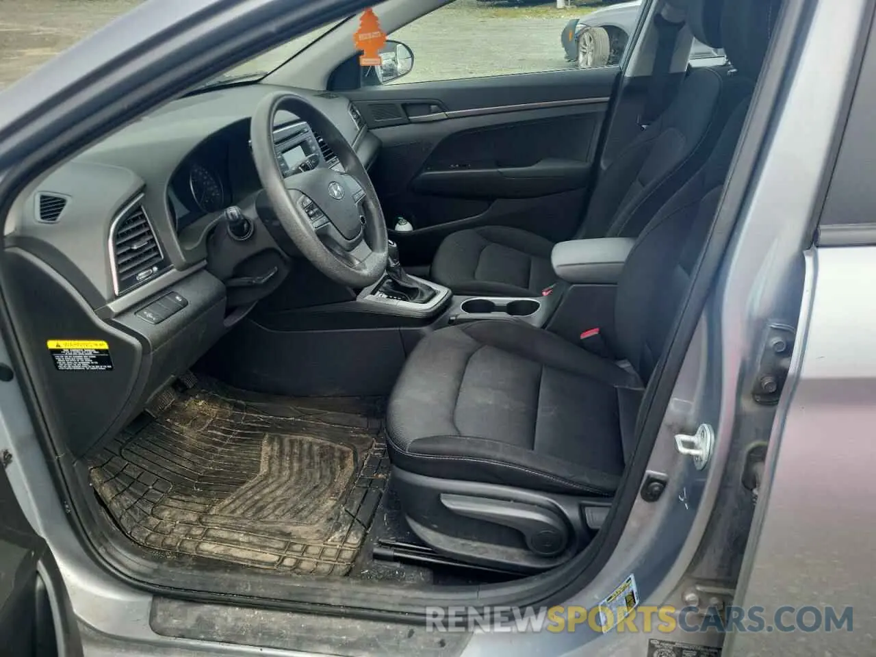7 Photograph of a damaged car KMHLN4DG1RU721085 HYUNDAI ELANTRA LU 2024