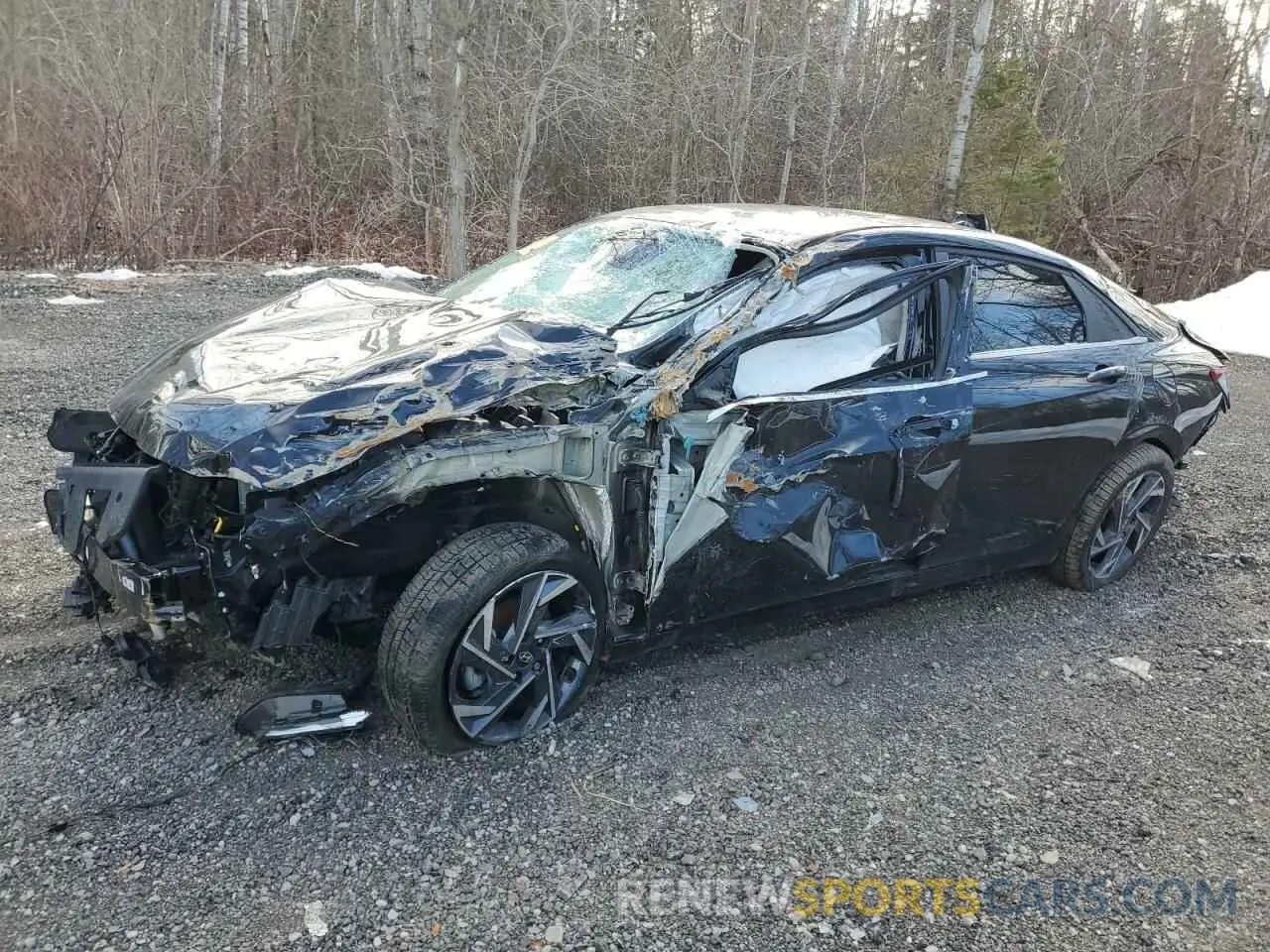 1 Photograph of a damaged car KMHLN4DG4RU823139 HYUNDAI ELANTRA LU 2024