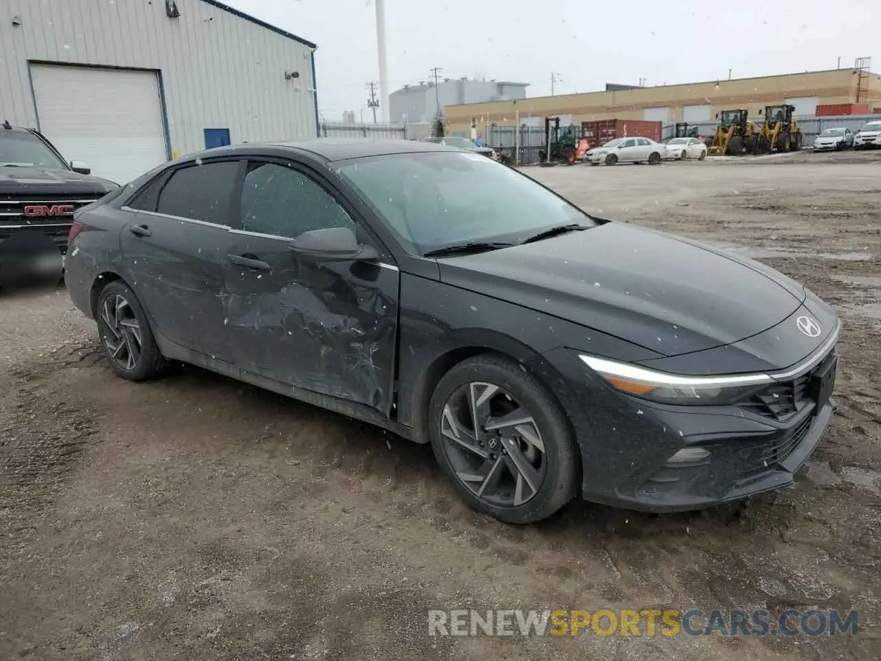 4 Photograph of a damaged car KMHLN4DG6SU917464 HYUNDAI ELANTRA LU 2025