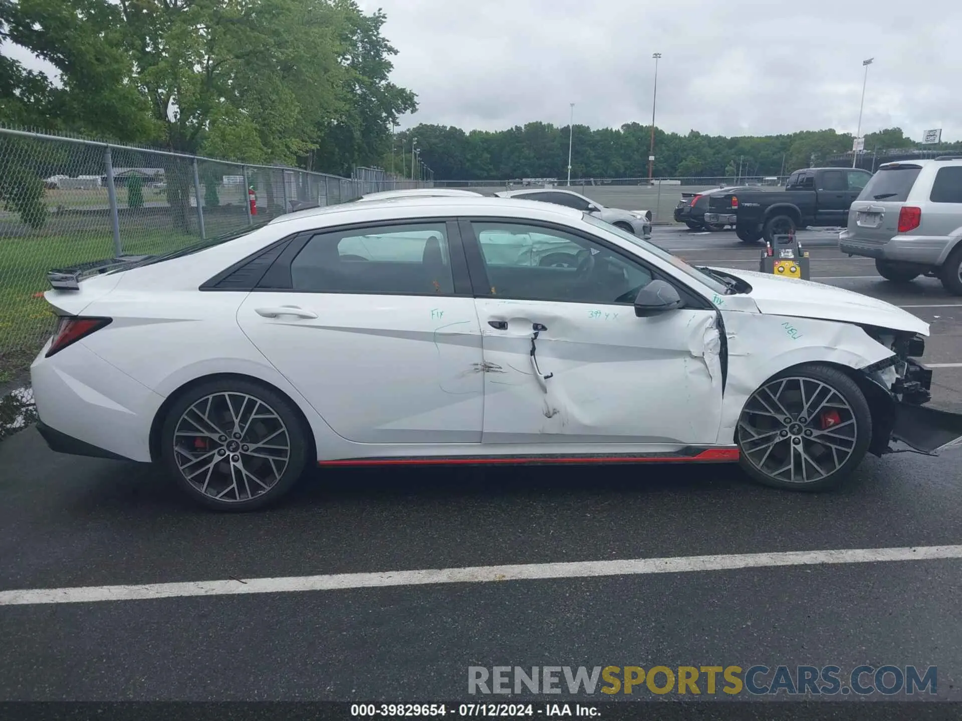 13 Photograph of a damaged car KMHLW4AK3NU005675 HYUNDAI ELANTRA N 2022
