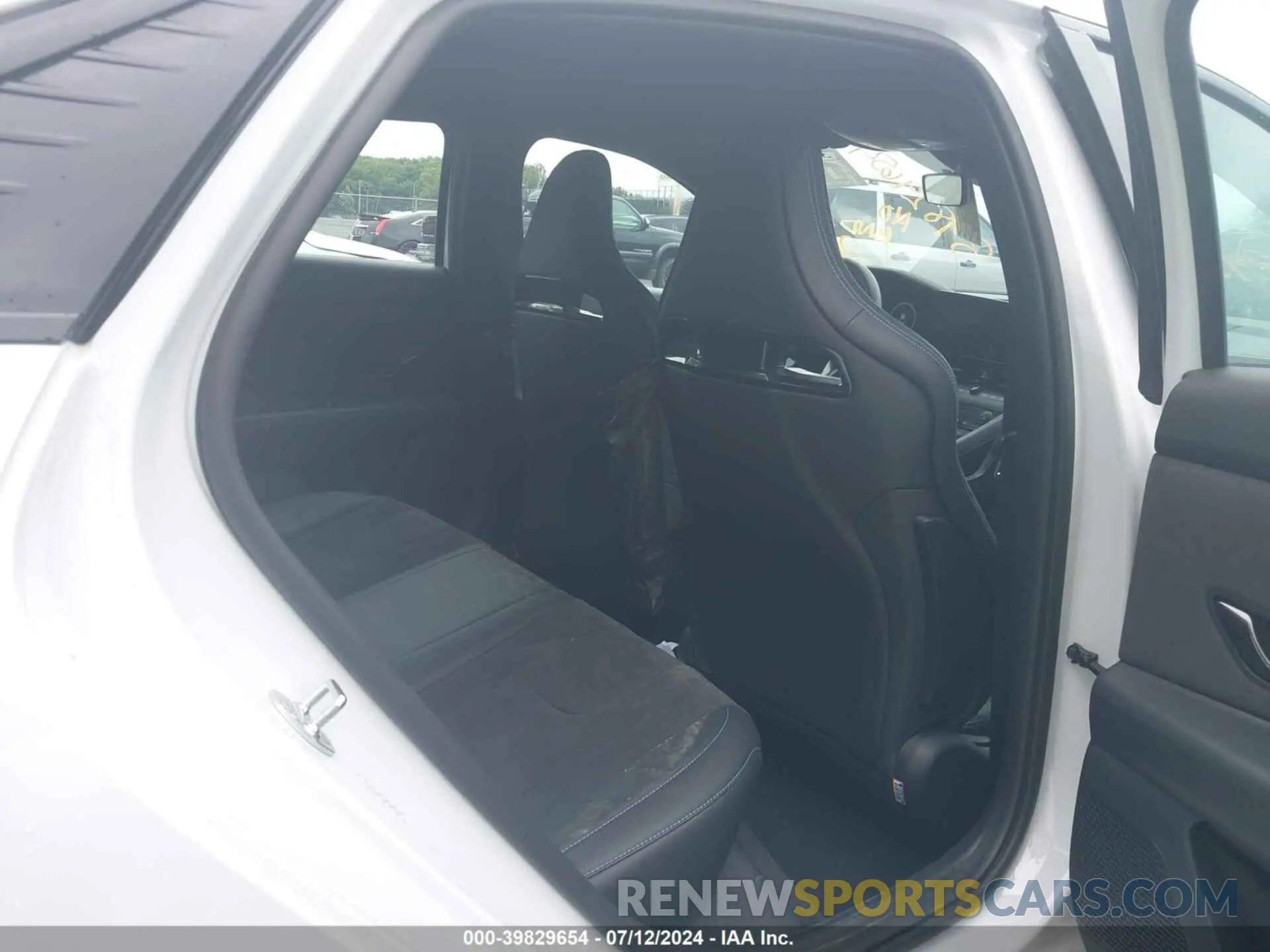8 Photograph of a damaged car KMHLW4AK3NU005675 HYUNDAI ELANTRA N 2022
