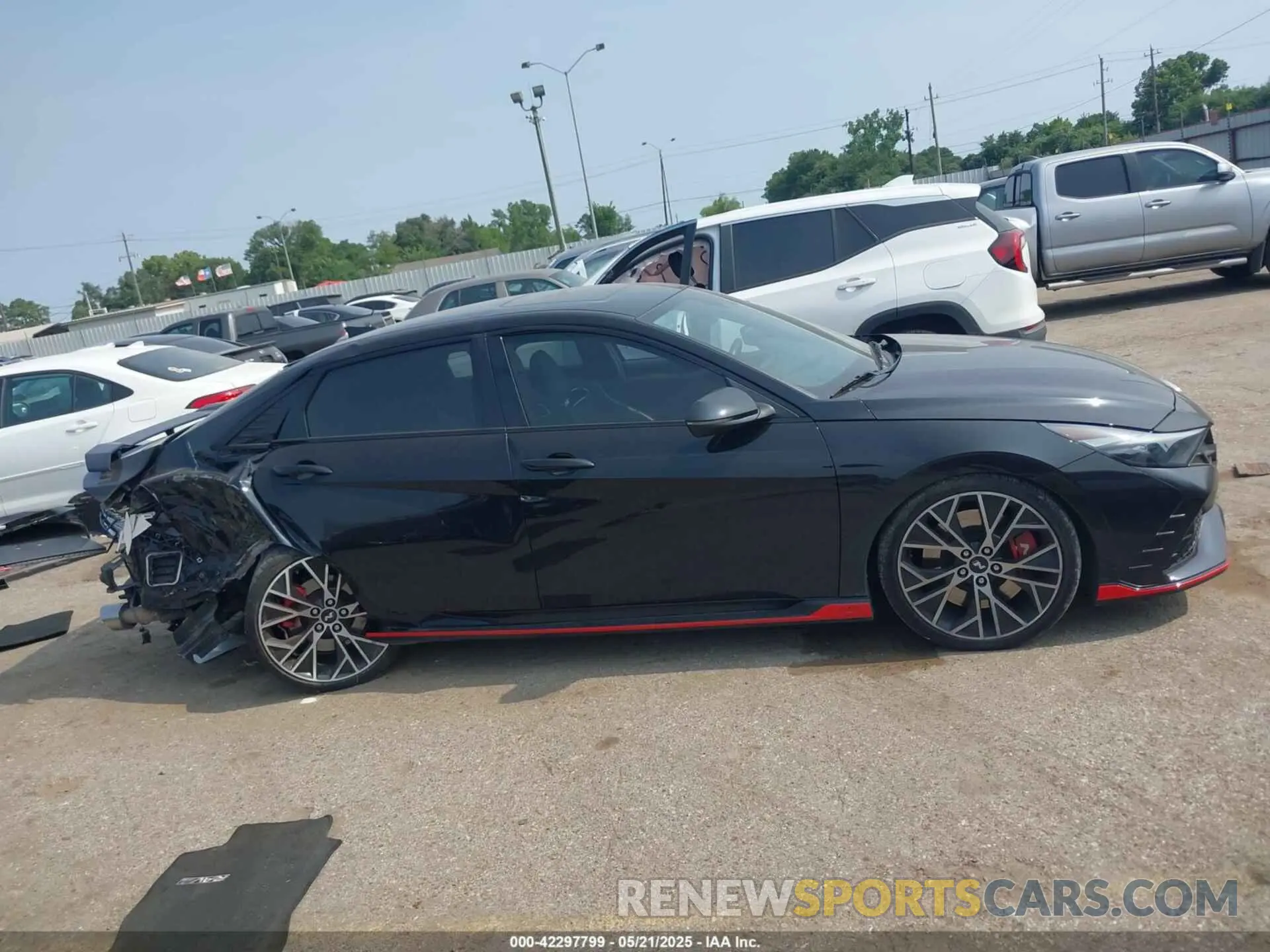 12 Photograph of a damaged car KMHLW4AK6NU005962 HYUNDAI ELANTRA N 2022