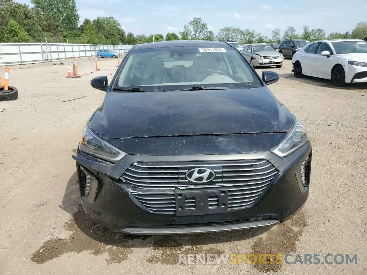 5 Photograph of a damaged car KMHC05LC8KU115422 HYUNDAI IONIQ 2019
