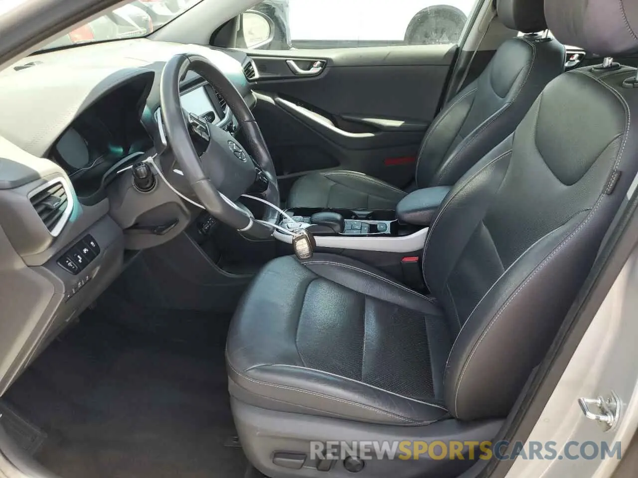 7 Photograph of a damaged car KMHC05LH3KU034985 HYUNDAI IONIQ 2019