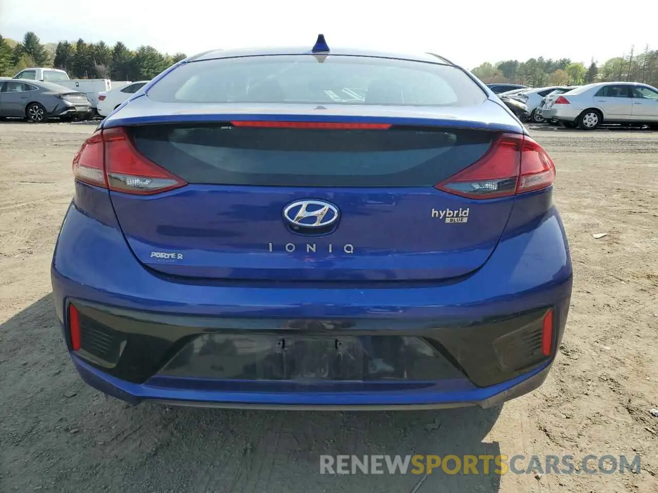 6 Photograph of a damaged car KMHC65LC0KU134755 HYUNDAI IONIQ 2019