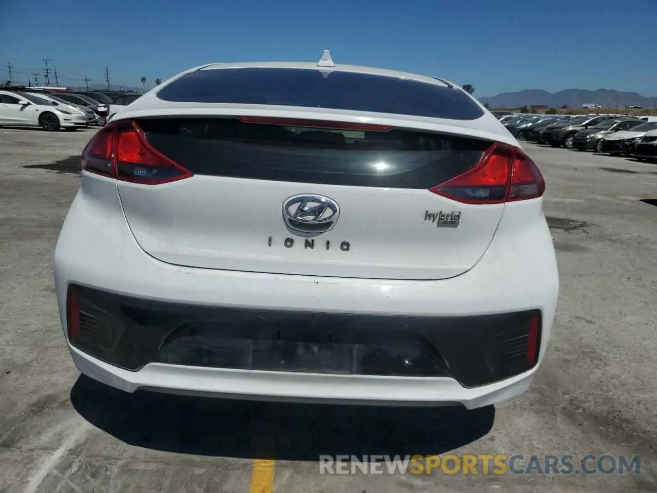 6 Photograph of a damaged car KMHC65LC0KU151751 HYUNDAI IONIQ 2019