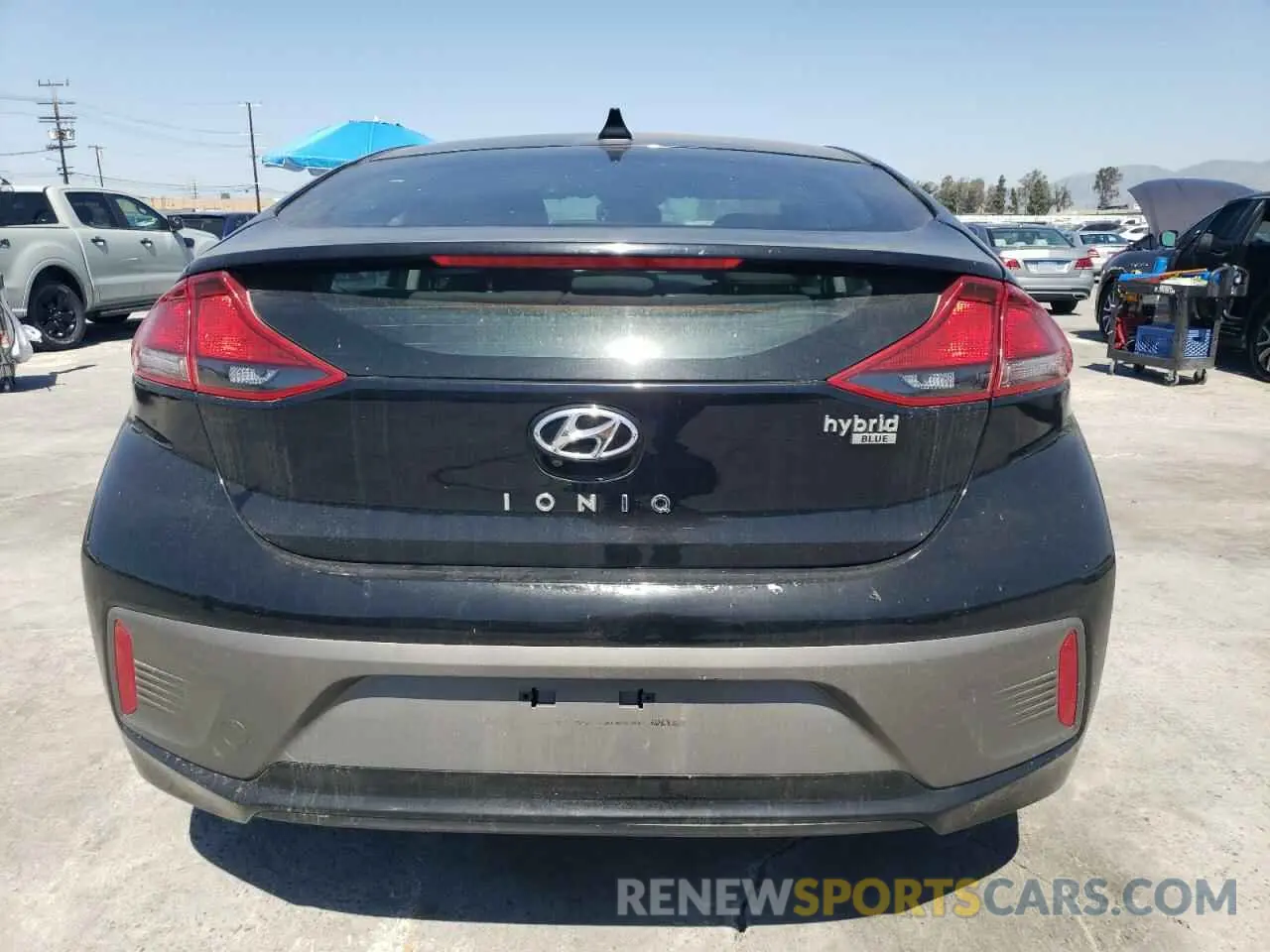 6 Photograph of a damaged car KMHC65LC2KU174349 HYUNDAI IONIQ 2019