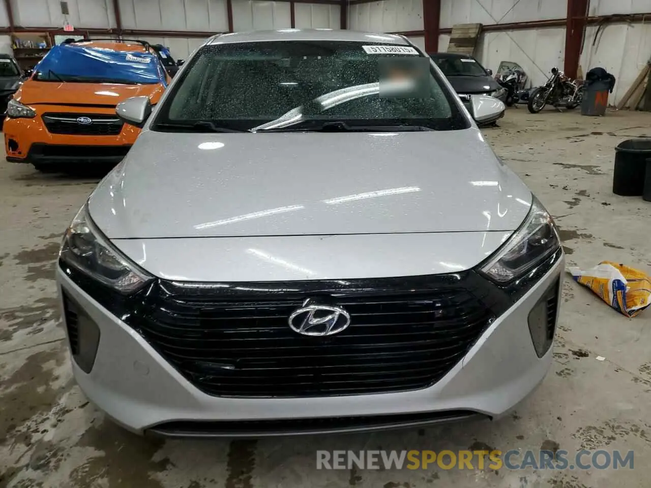5 Photograph of a damaged car KMHC65LC3KU109770 HYUNDAI IONIQ 2019