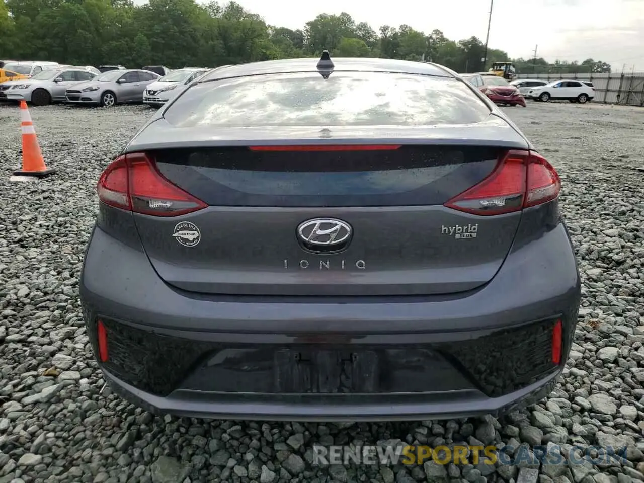 6 Photograph of a damaged car KMHC65LC3KU133177 HYUNDAI IONIQ 2019
