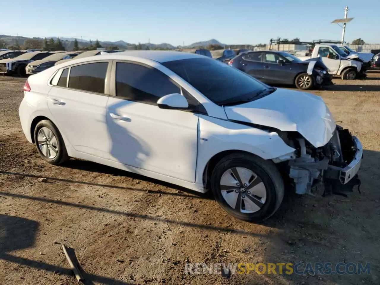 4 Photograph of a damaged car KMHC65LC3KU178720 HYUNDAI IONIQ 2019