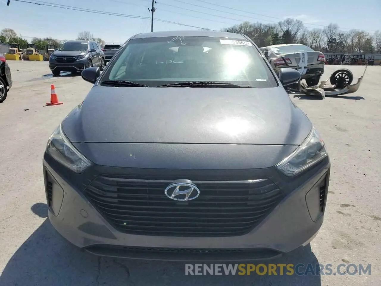5 Photograph of a damaged car KMHC65LC4KU125489 HYUNDAI IONIQ 2019