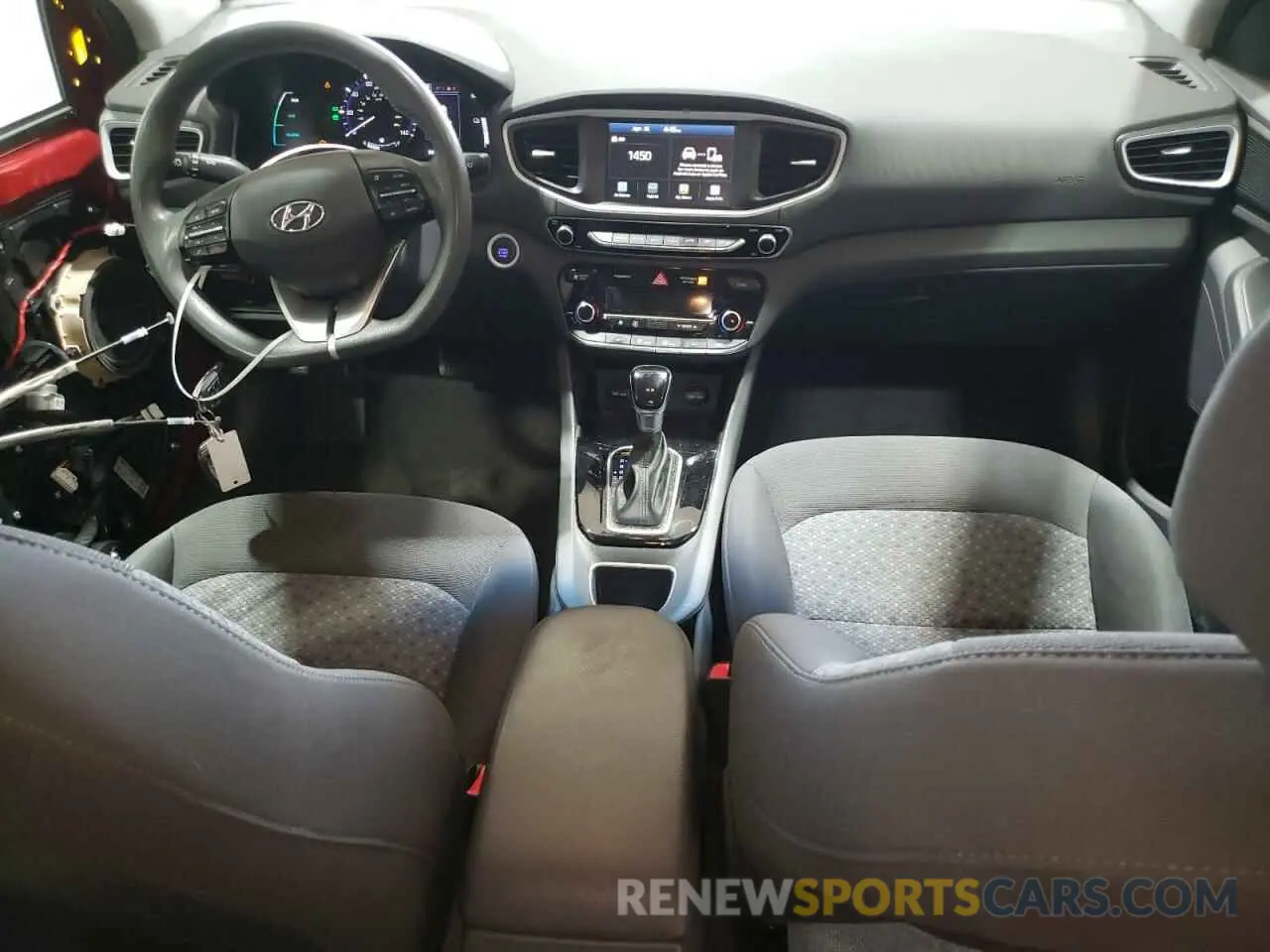 8 Photograph of a damaged car KMHC65LC4KU149386 HYUNDAI IONIQ 2019