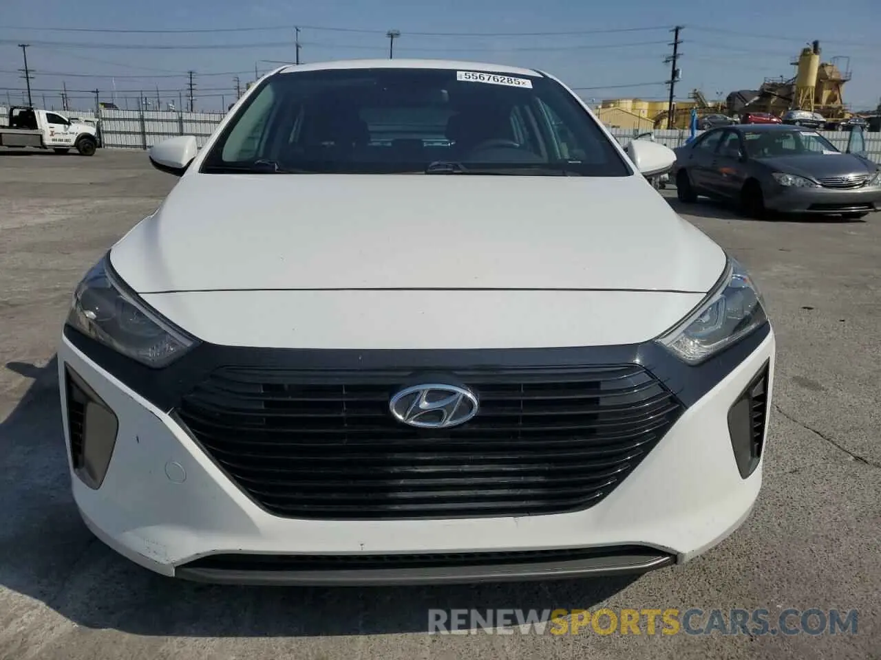 5 Photograph of a damaged car KMHC65LC4KU178841 HYUNDAI IONIQ 2019