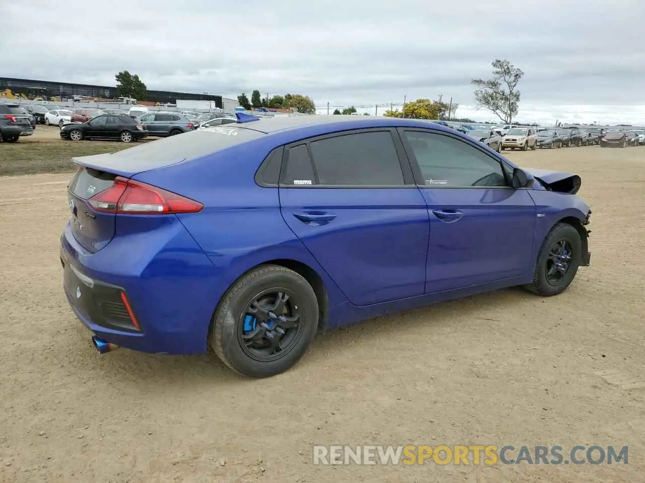 3 Photograph of a damaged car KMHC65LC4KU180704 HYUNDAI IONIQ 2019