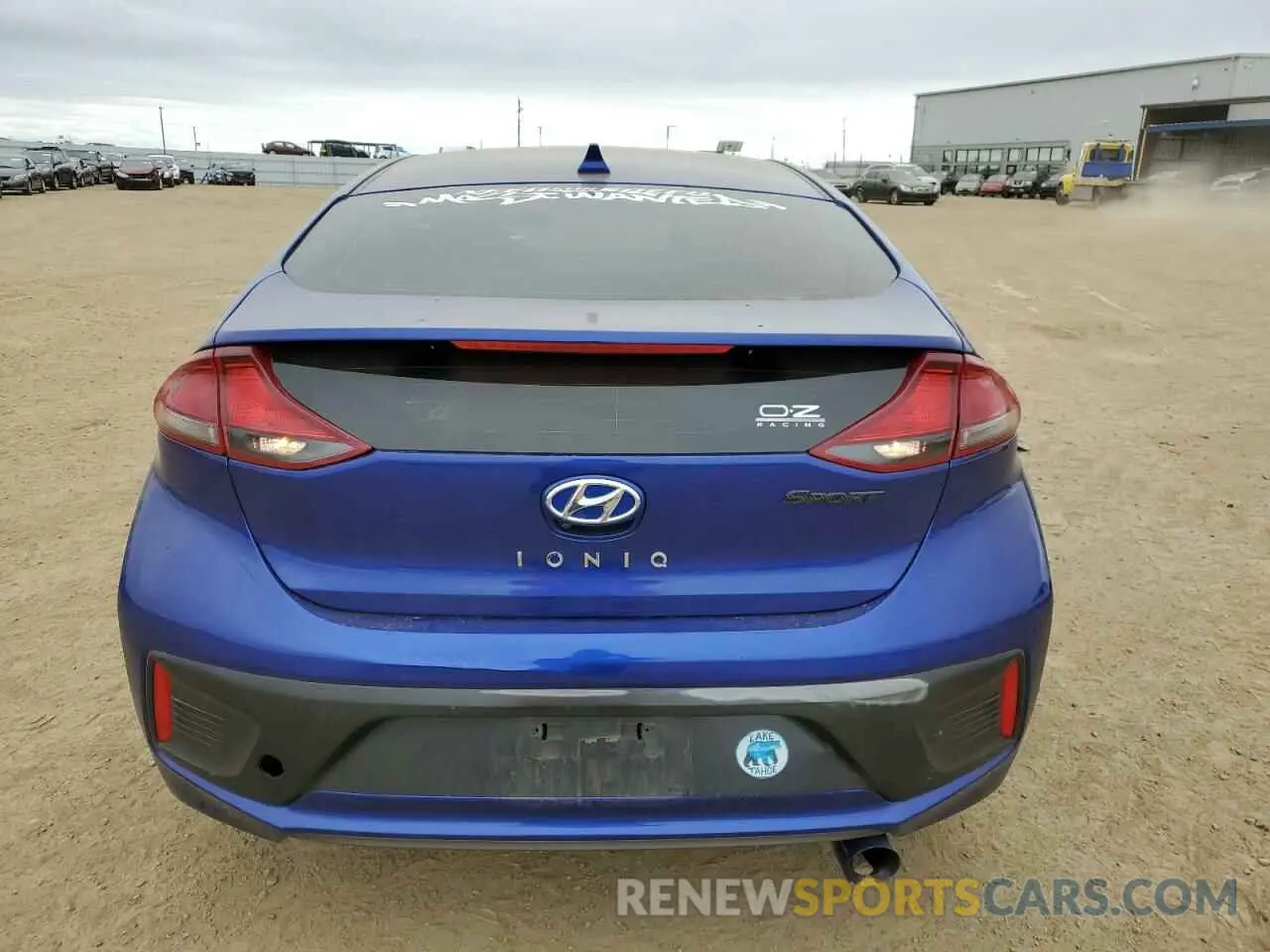 6 Photograph of a damaged car KMHC65LC4KU180704 HYUNDAI IONIQ 2019
