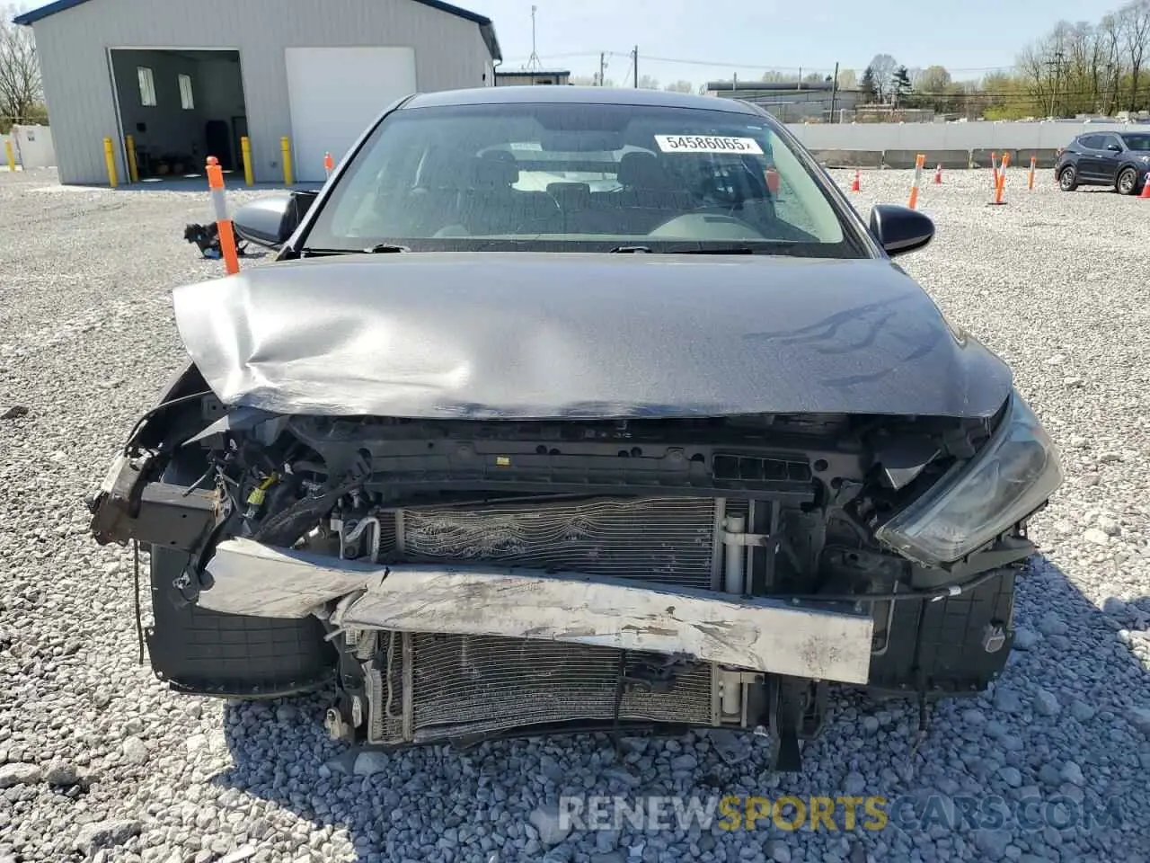 5 Photograph of a damaged car KMHC65LC5KU158873 HYUNDAI IONIQ 2019